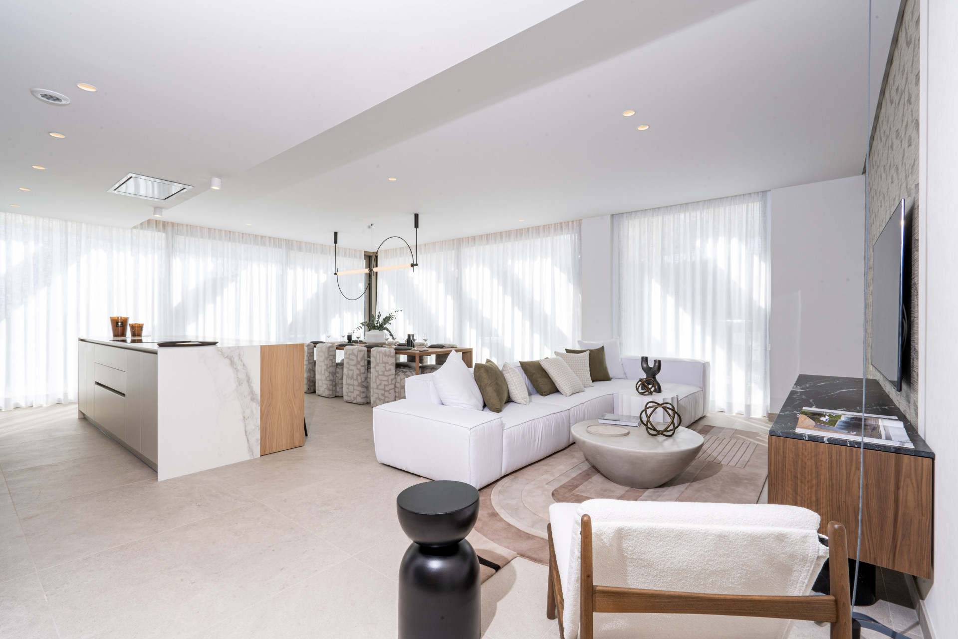 Penthouse 4 Bedrooms 4 Bathrooms in Marbella, Costa del Sol
