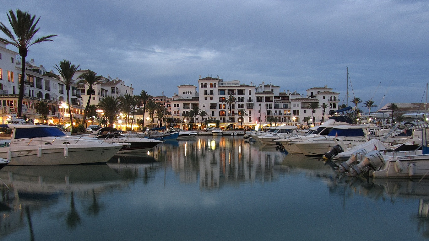 Apartment 2 Bedrooms 2 Bathrooms in Manilva, Costa del Sol