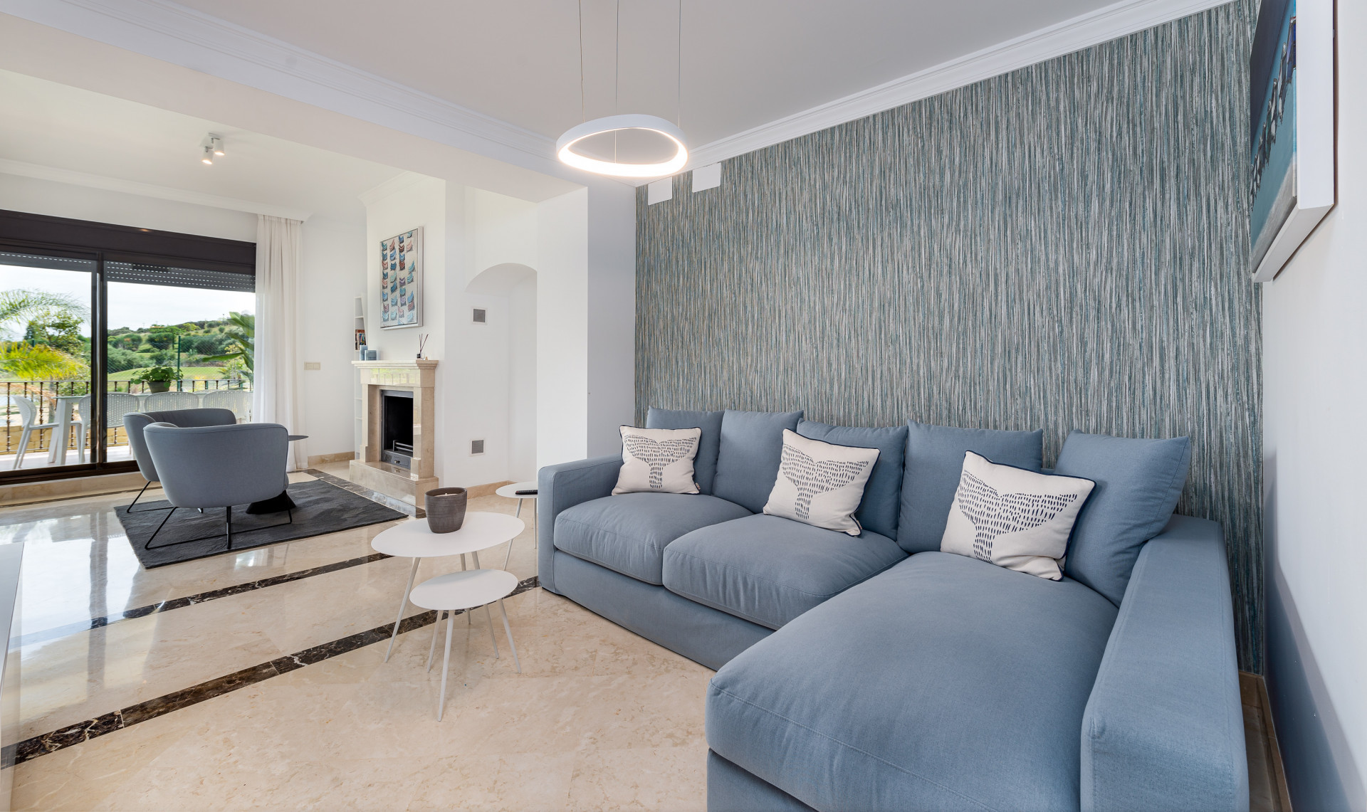 Villa 4 Bedrooms 4 Bathrooms in Estepona, Costa del Sol