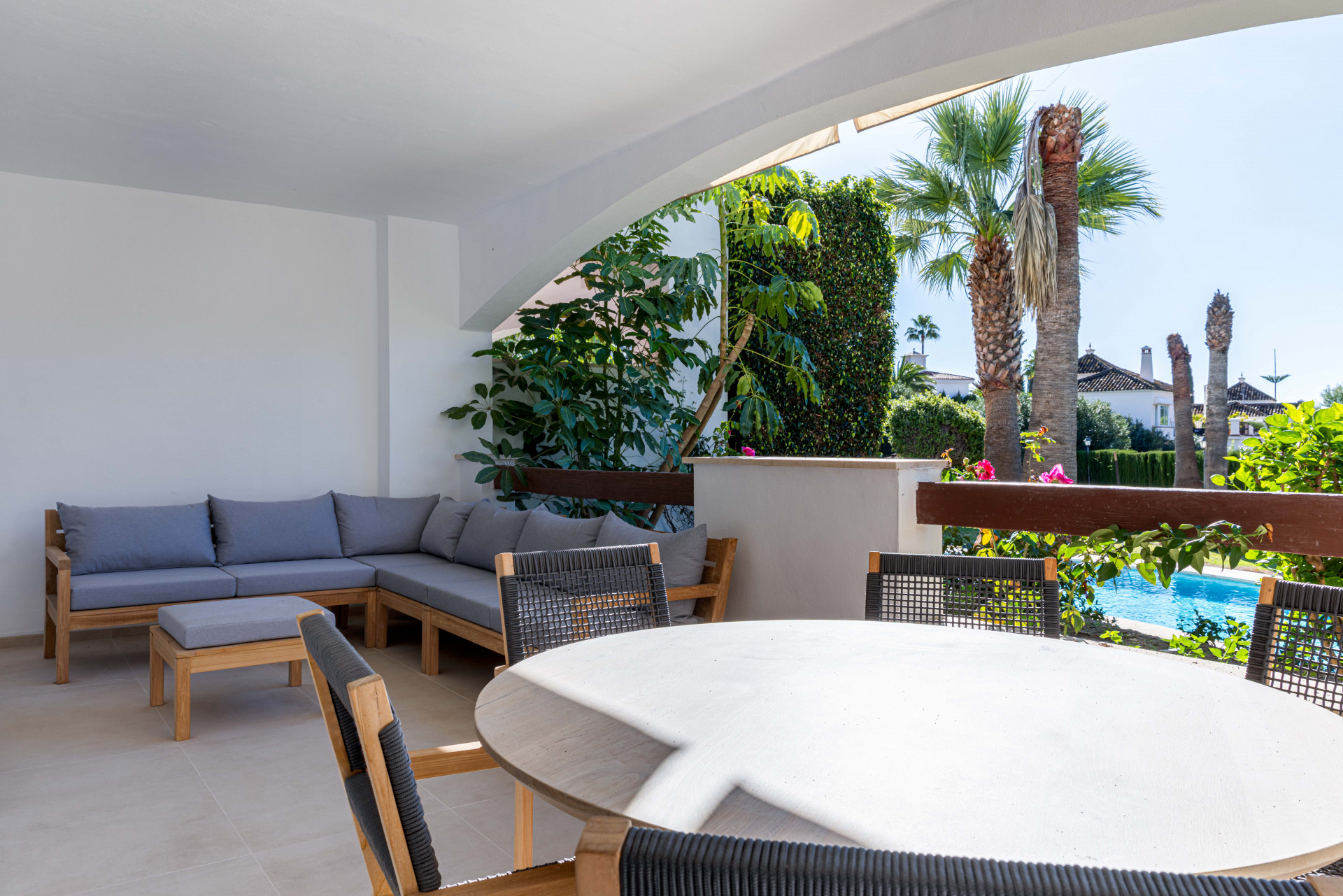 Apartment 2 Bedrooms 2 Bathrooms in Marbella, Costa del Sol