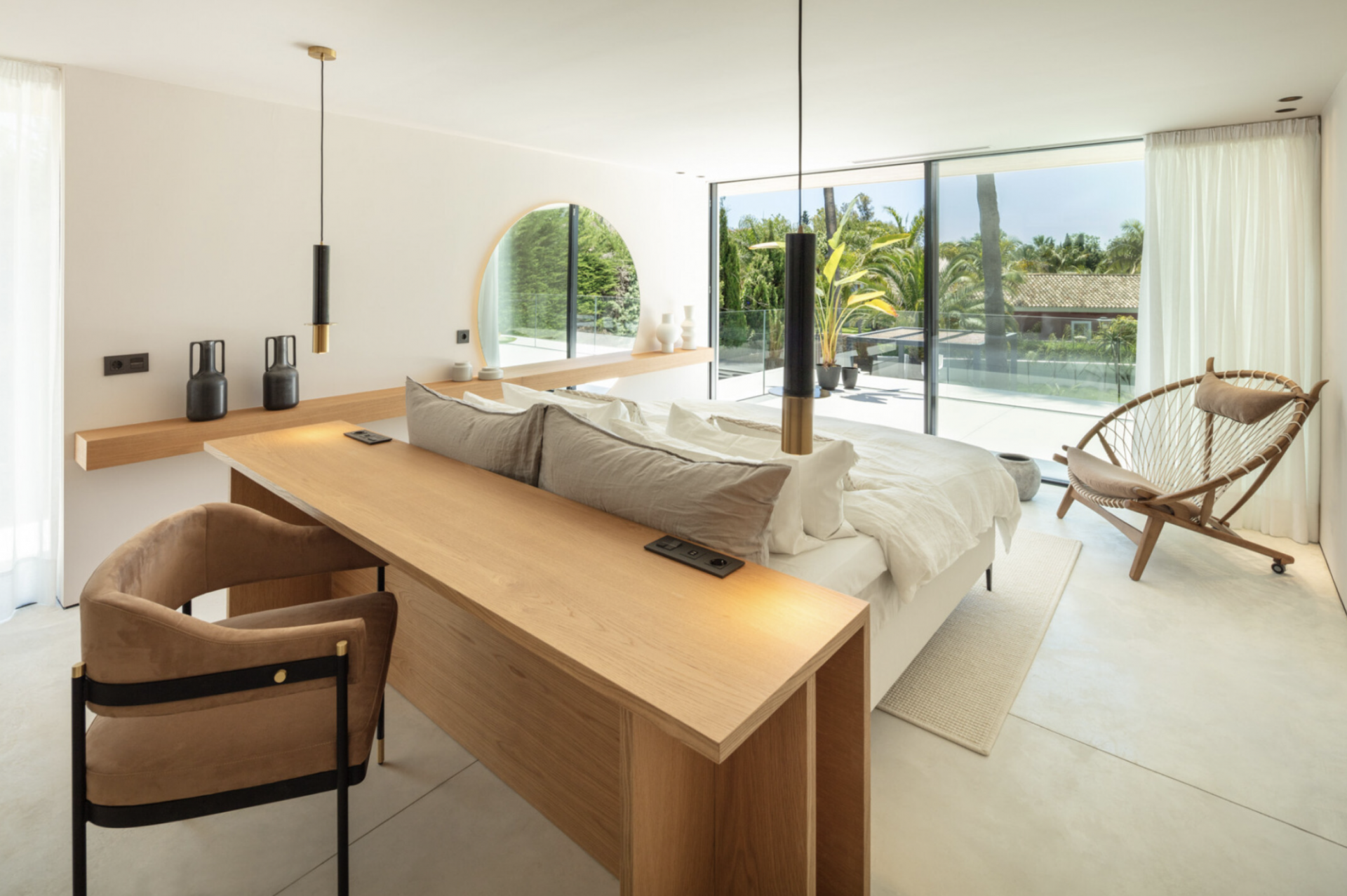 Villa 4 Bedrooms 4 Bathrooms in Marbella, Costa del Sol
