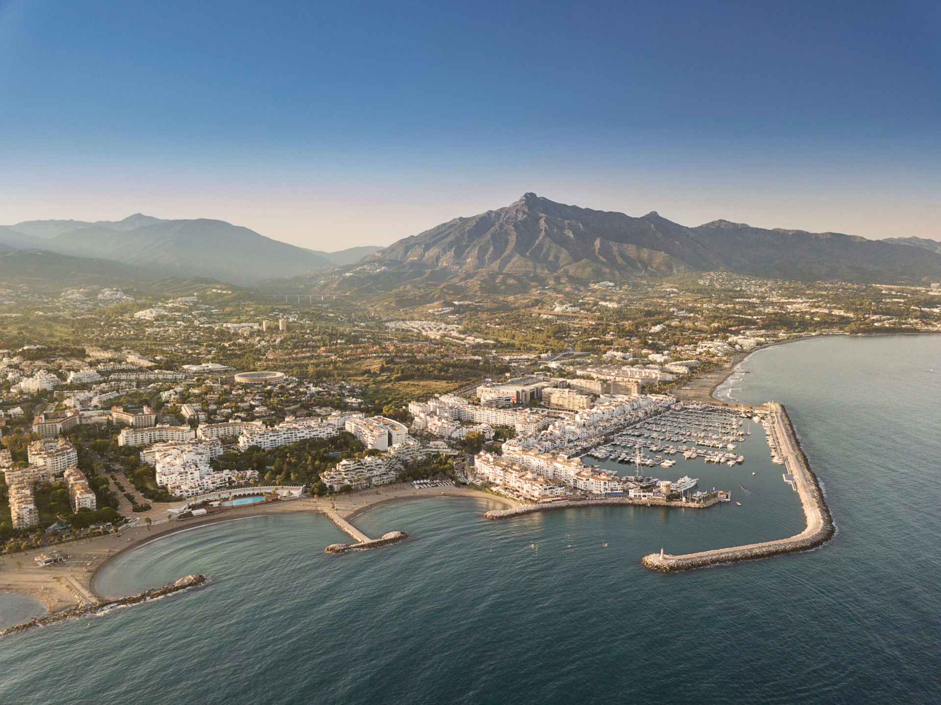 Apartment 3 Bedrooms 3 Bathrooms in Marbella, Costa del Sol