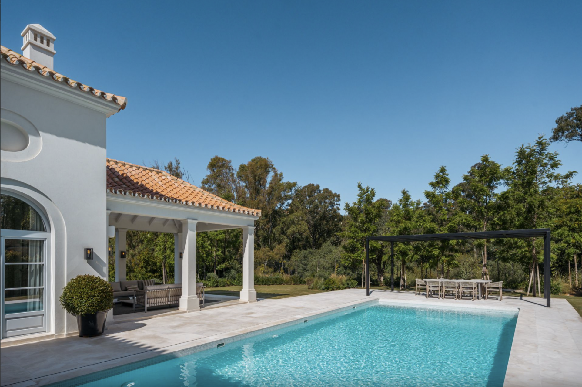 Villa 4 Bedrooms 5 Bathrooms in Marbella, Costa del Sol