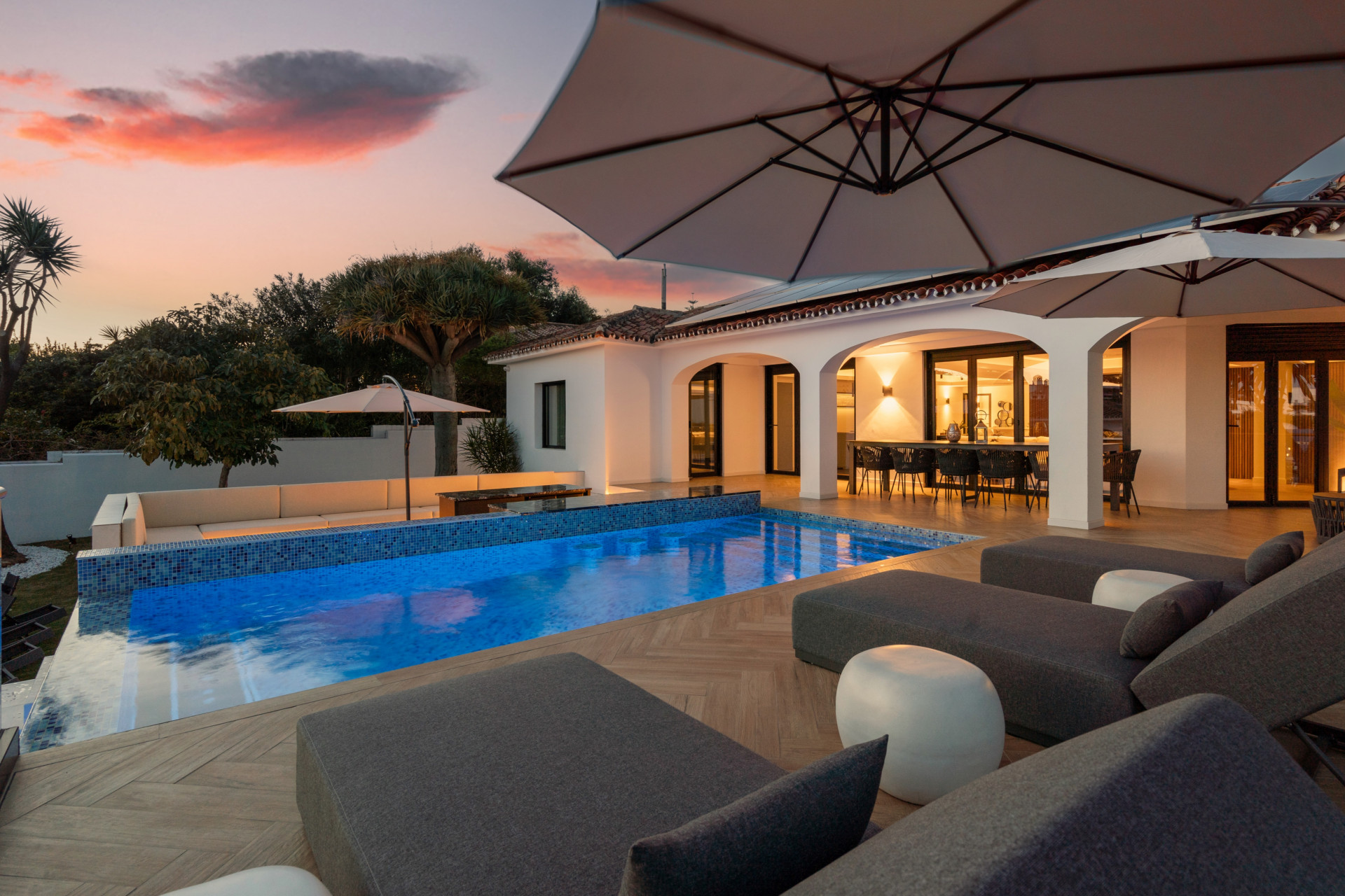 Villa 7 Bedrooms 7 Bathrooms in Marbella, Costa del Sol