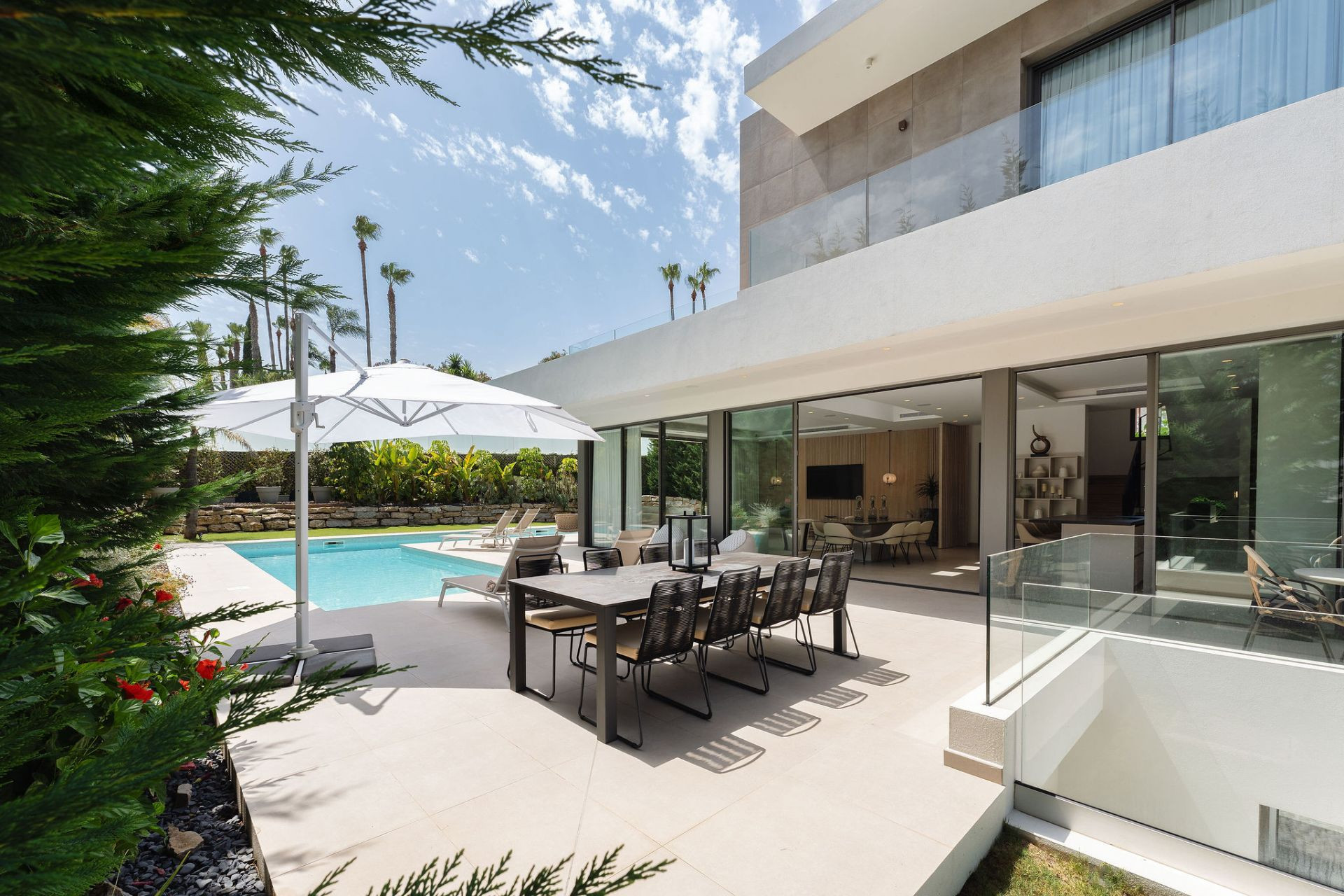 Villa 4 Bedrooms 4 Bathrooms in Marbella, Costa del Sol