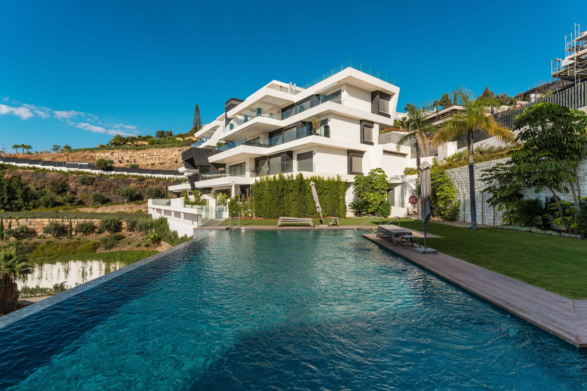 Apartment 3 Bedrooms 2 Bathrooms in Marbella, Costa del Sol