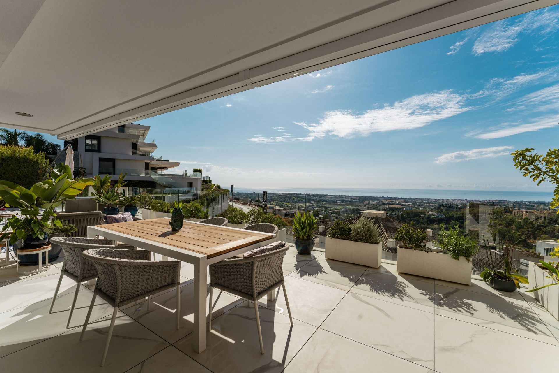 Apartment 3 Bedrooms 2 Bathrooms in Marbella, Costa del Sol