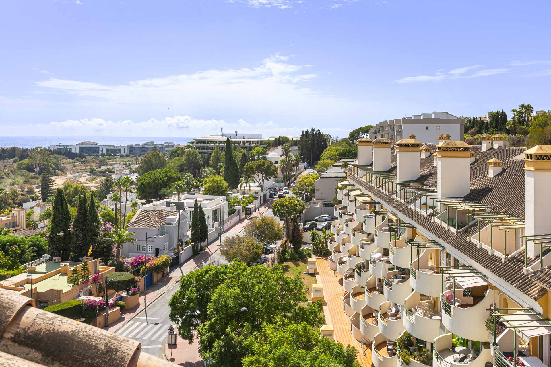 Apartment 2 Bedrooms 2 Bathrooms in Marbella, Costa del Sol