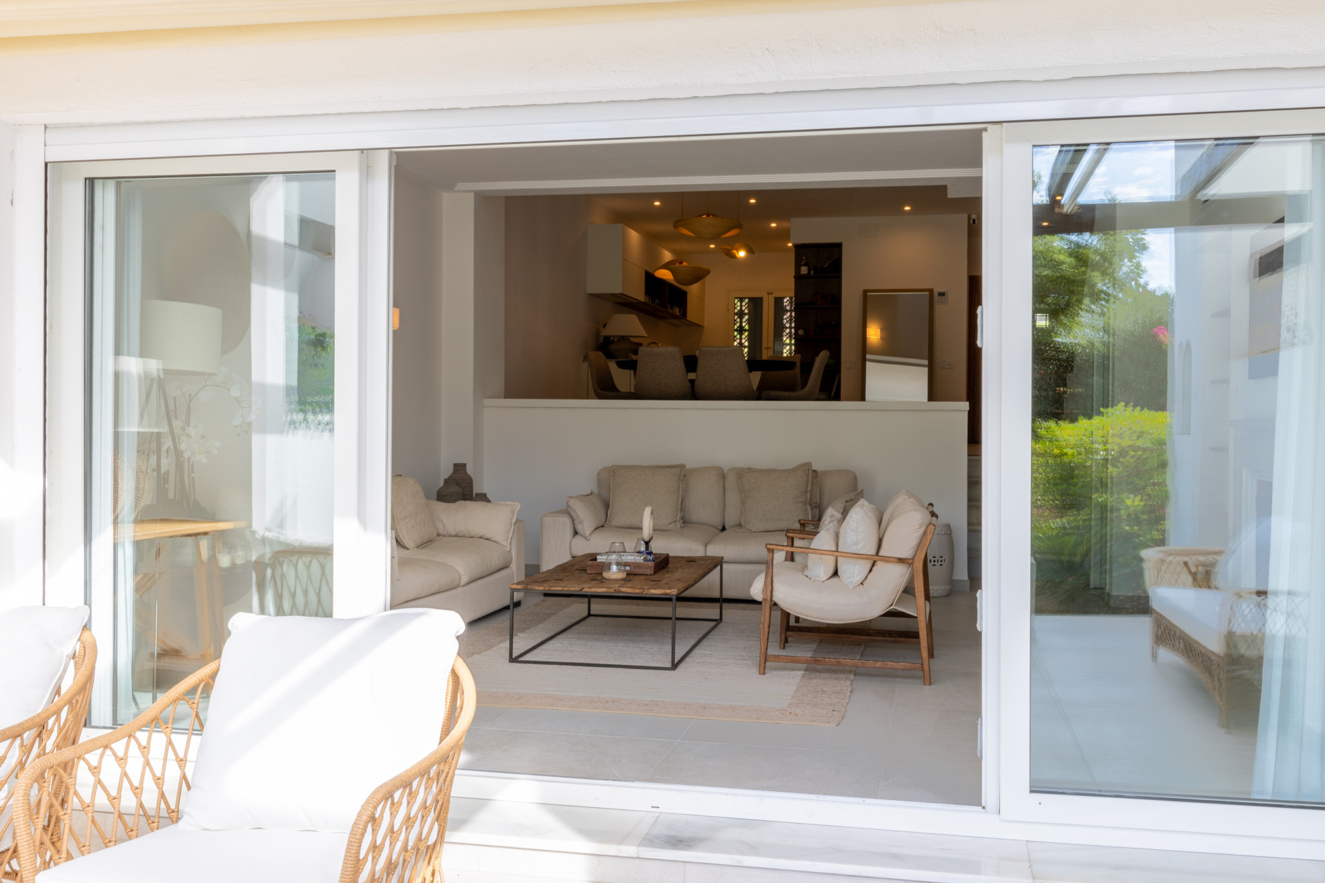 Town House 3 Bedrooms 4 Bathrooms in Marbella, Costa del Sol