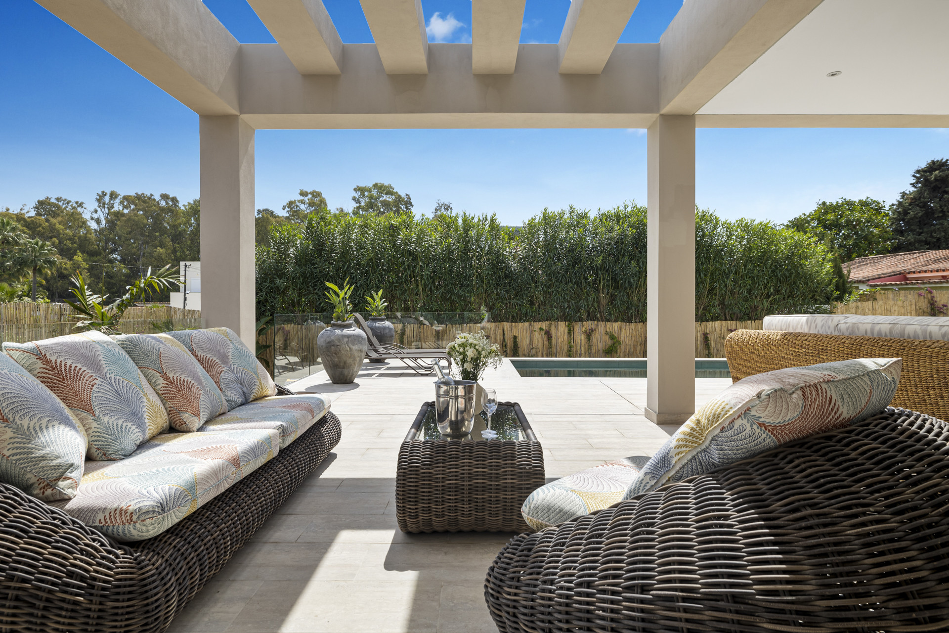 Villa 5 Bedrooms 5 Bathrooms in Linda Vista Baja, Costa del Sol