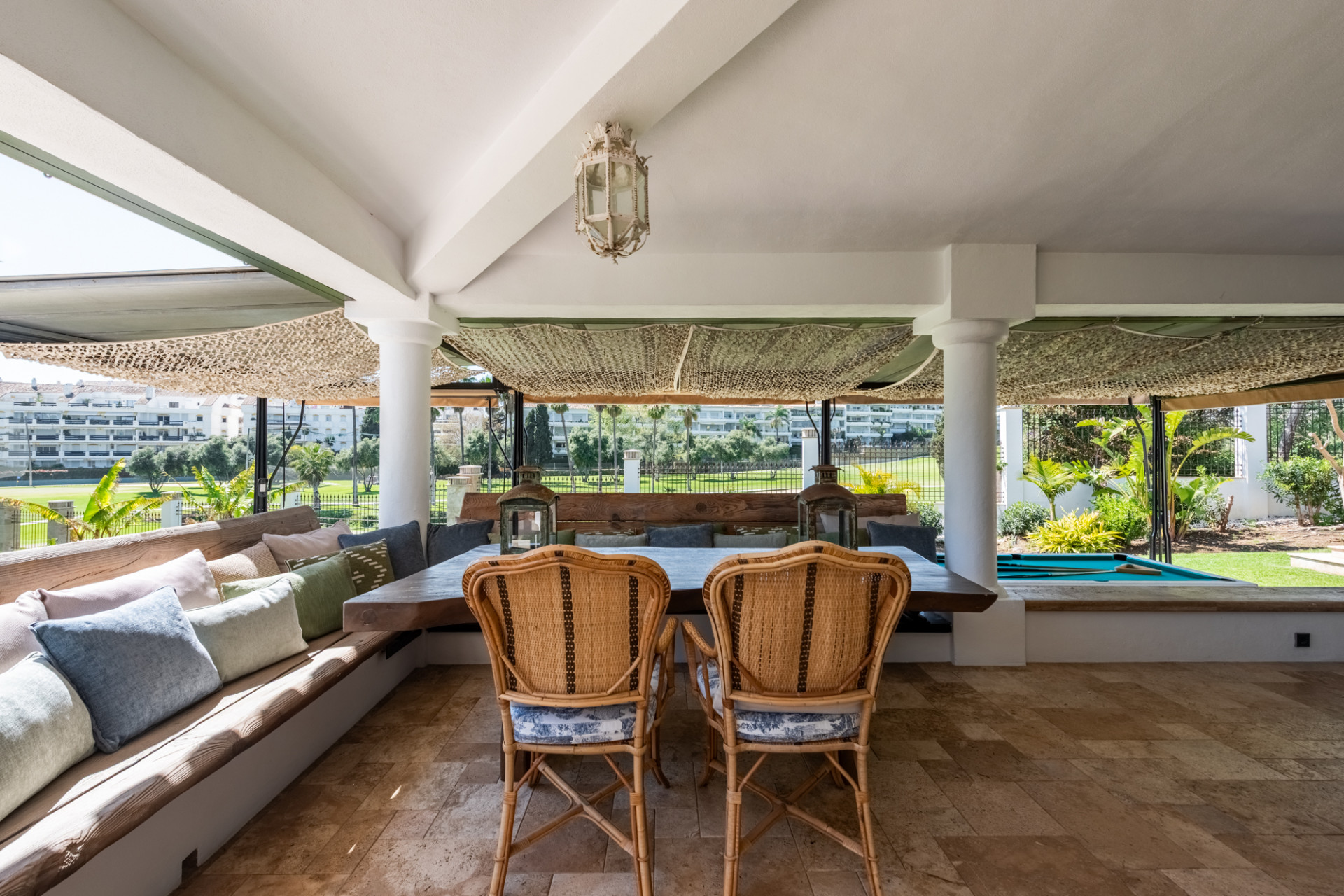 Villa 4 Bedrooms 4 Bathrooms in San Pedro de Alcantara, Costa del Sol