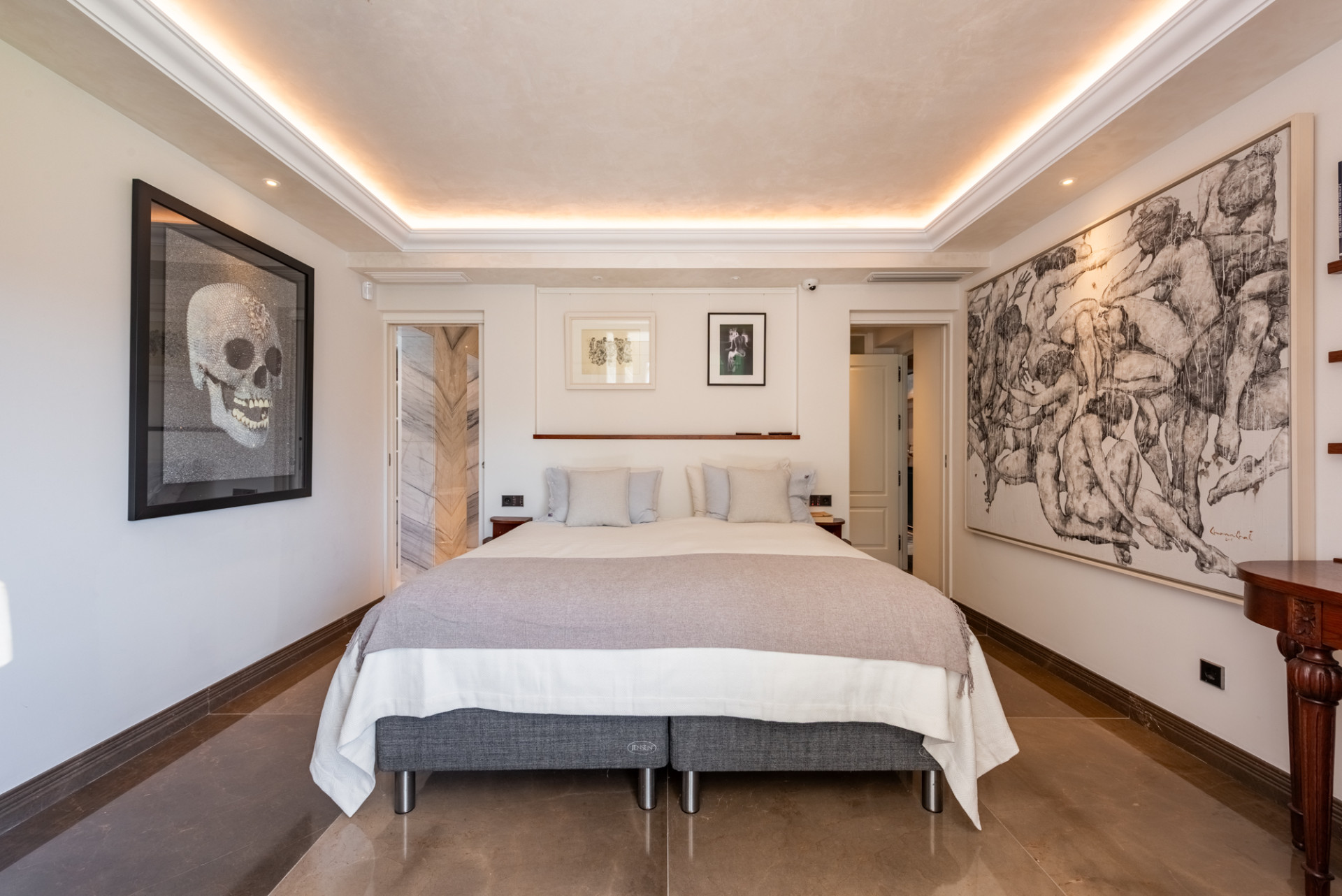 Villa 4 Bedrooms 4 Bathrooms in San Pedro de Alcantara, Costa del Sol