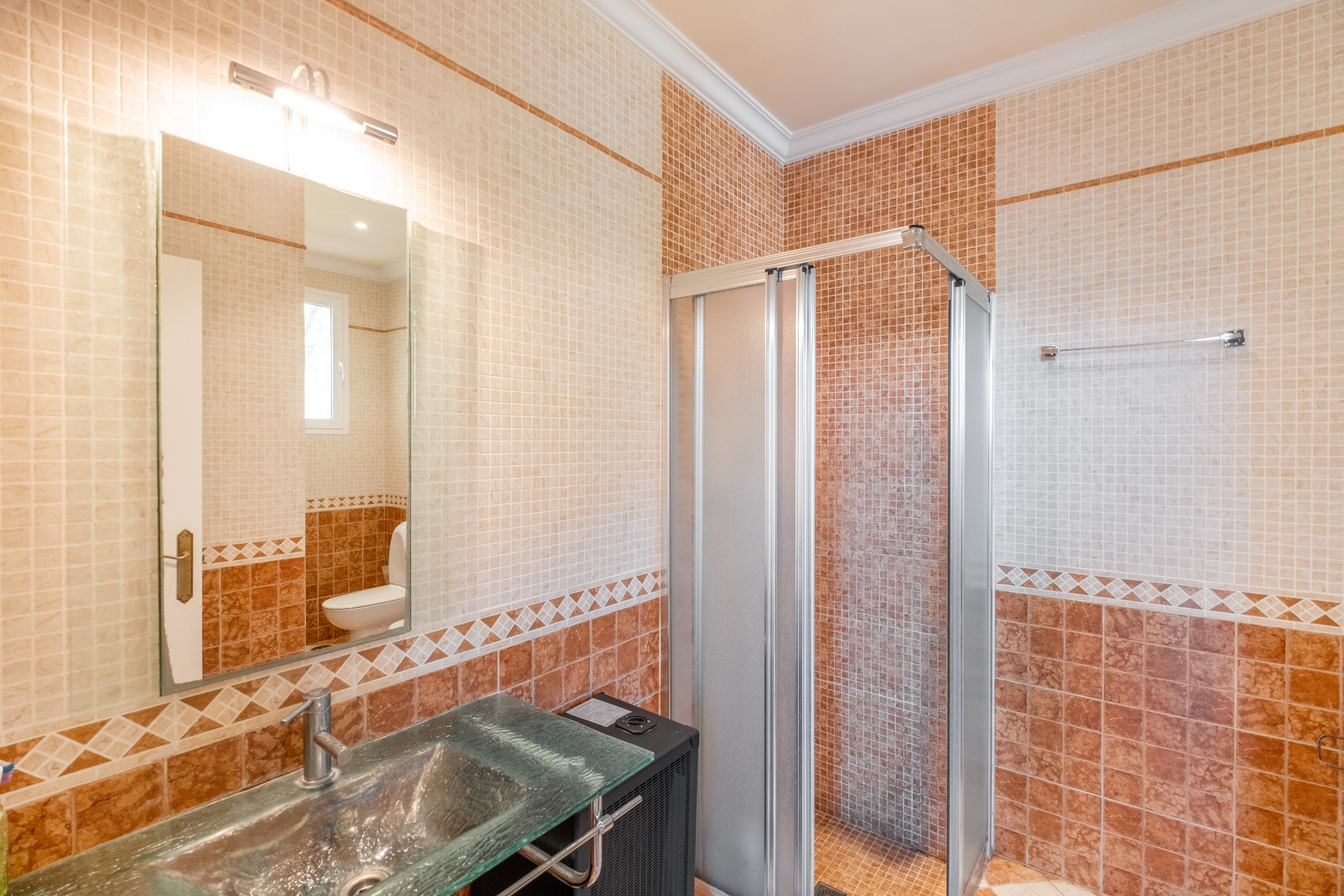 Finca 7 Bedrooms 5 Bathrooms in Altos de Estepona, Costa del Sol