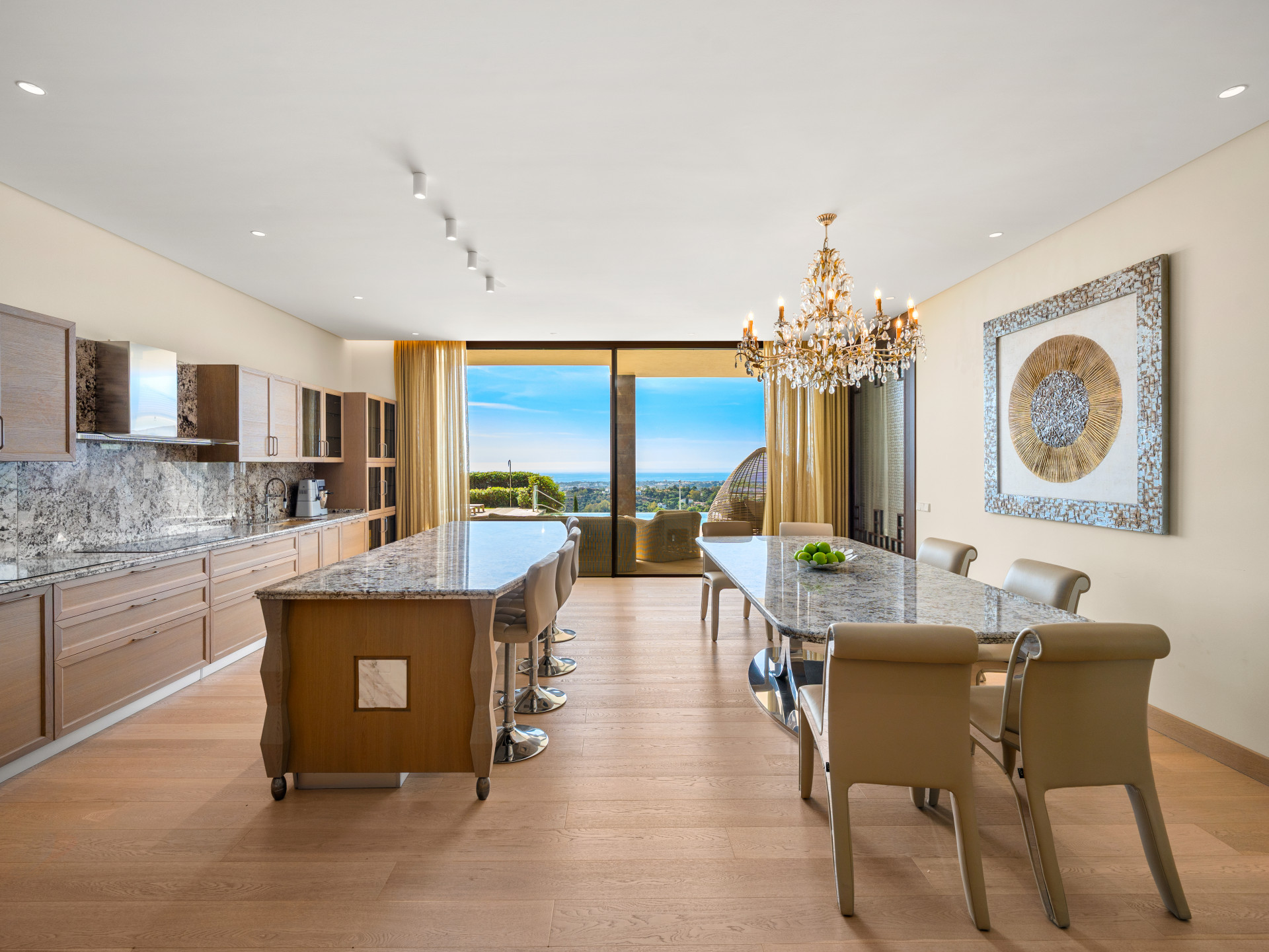Villa 9 Bedrooms 9 Bathrooms in Benahavis, Costa del Sol