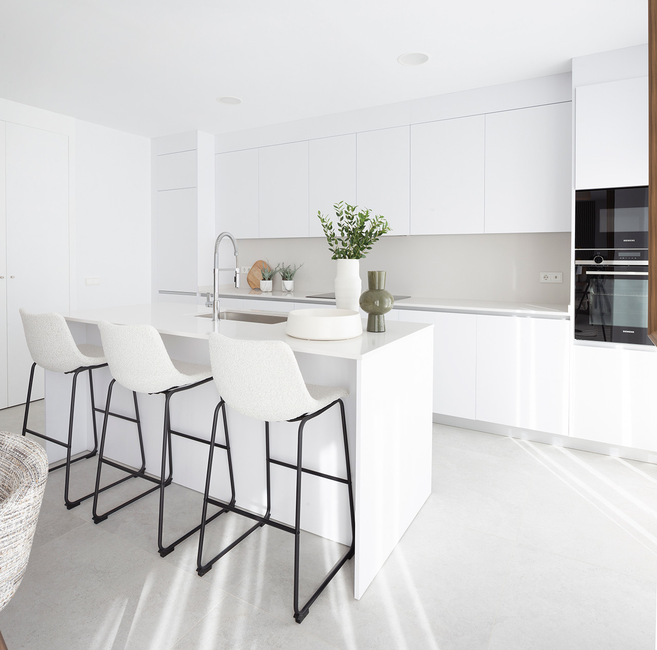 Apartment 4 Bedrooms 4 Bathrooms in Marbella, Costa del Sol