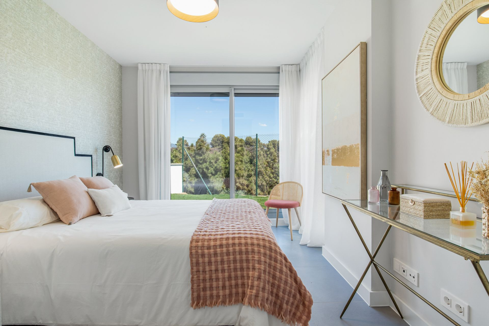 Apartment 4 Bedrooms 3 Bathrooms in Mijas, Costa del Sol