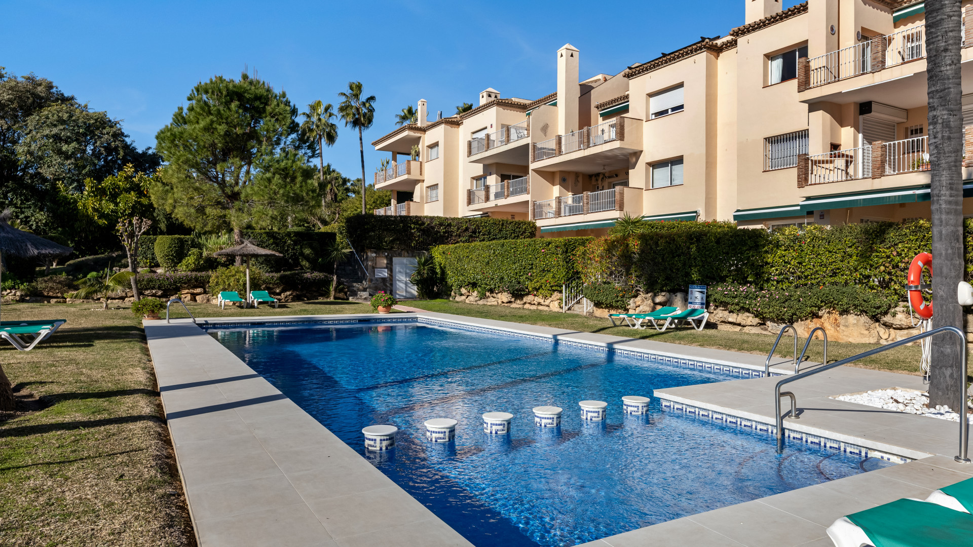 Apartment 3 Bedrooms 2 Bathrooms in Marbella, Costa del Sol