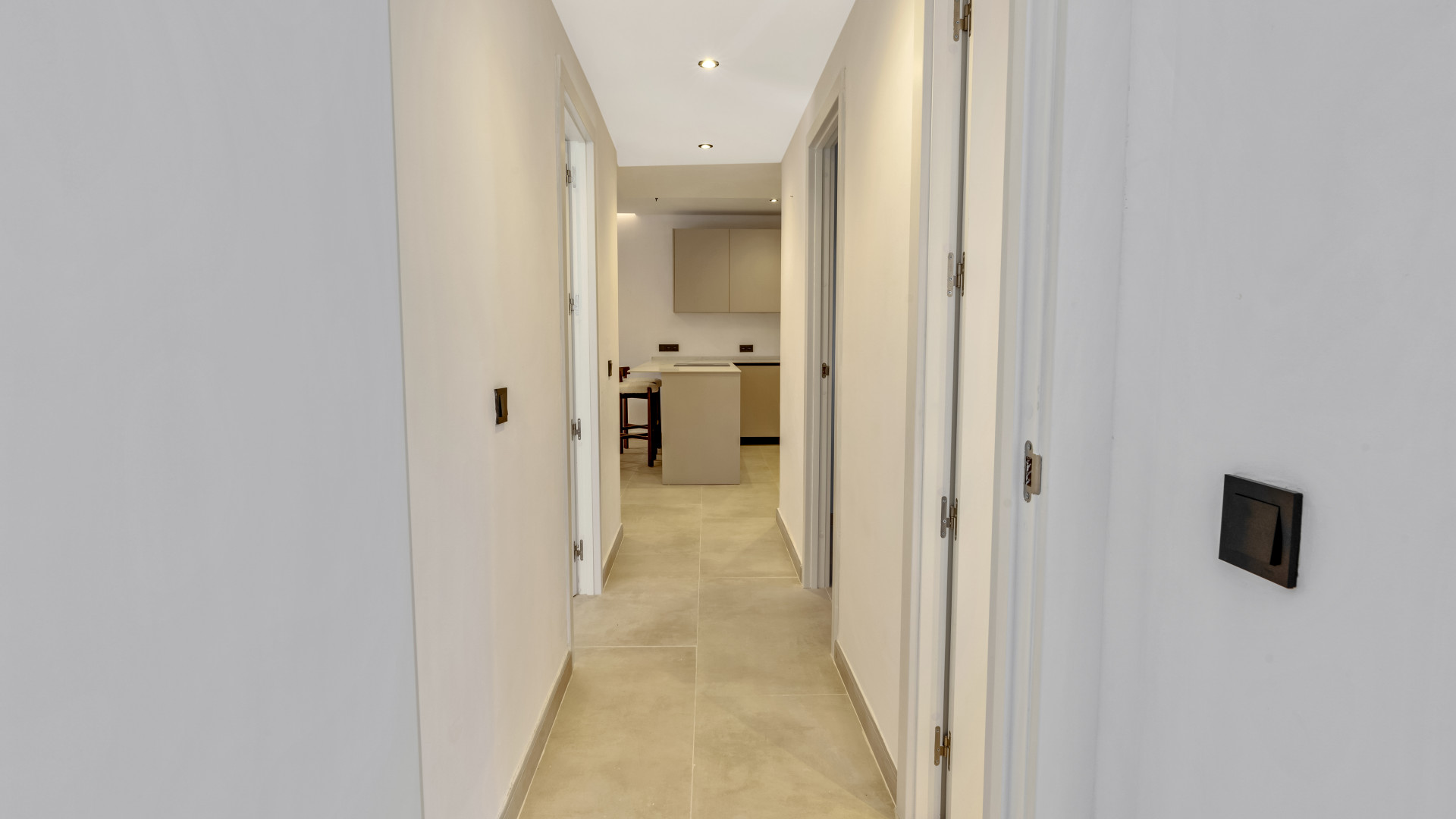 Apartment 3 Bedrooms 2 Bathrooms in Marbella, Costa del Sol