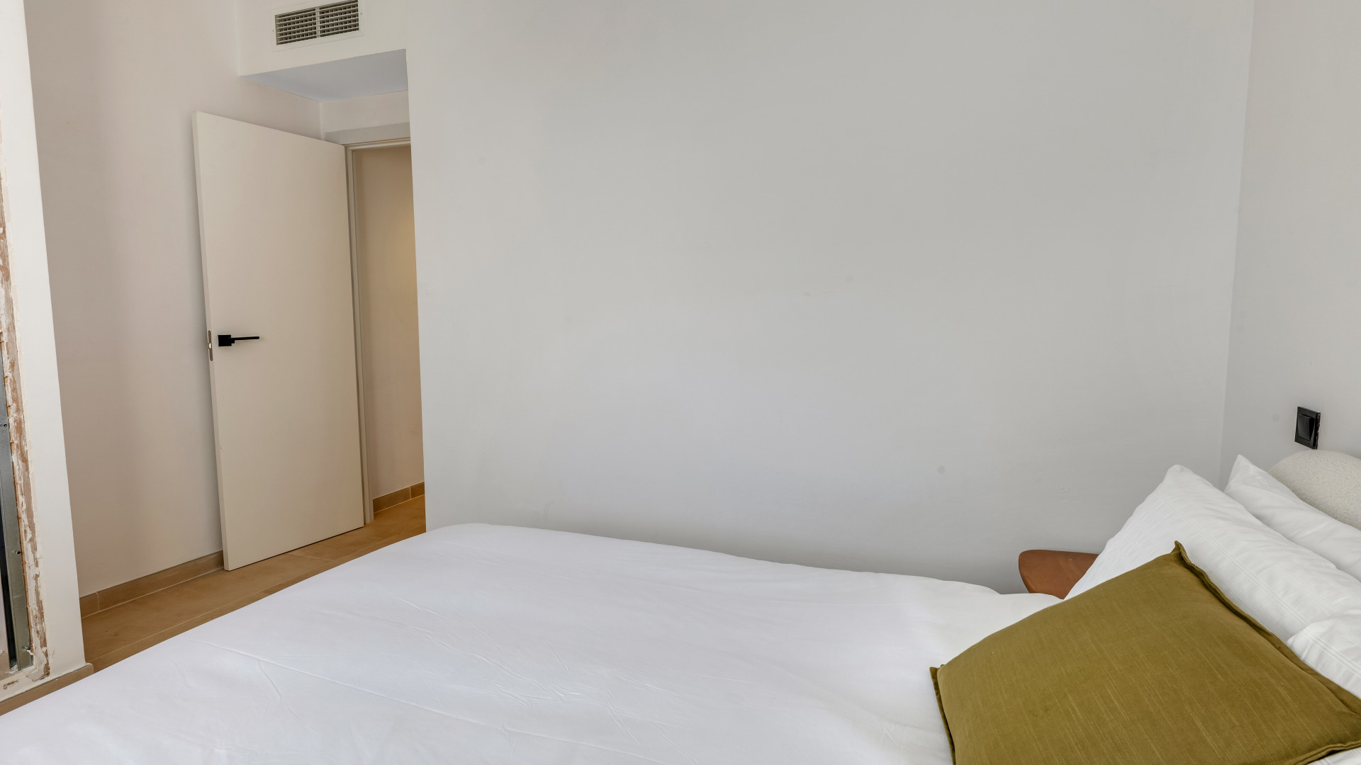 Apartment 3 Bedrooms 2 Bathrooms in Marbella, Costa del Sol