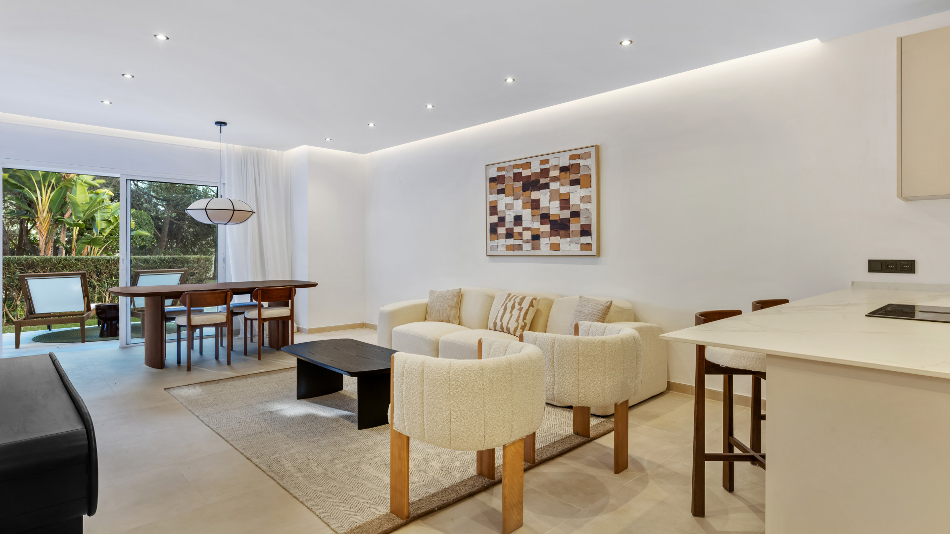 Apartment 3 Bedrooms 2 Bathrooms in Marbella, Costa del Sol