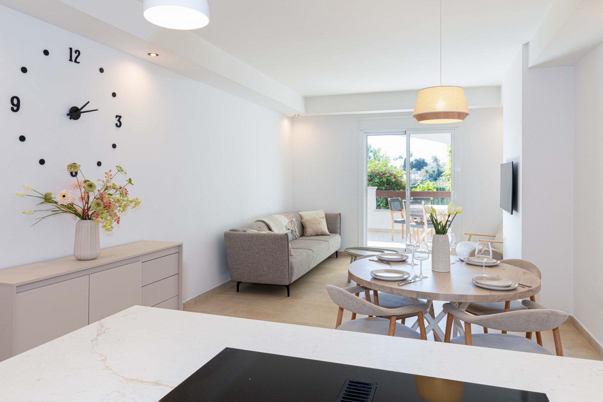 Apartment 2 Bedrooms 2 Bathrooms in Marbella, Costa del Sol