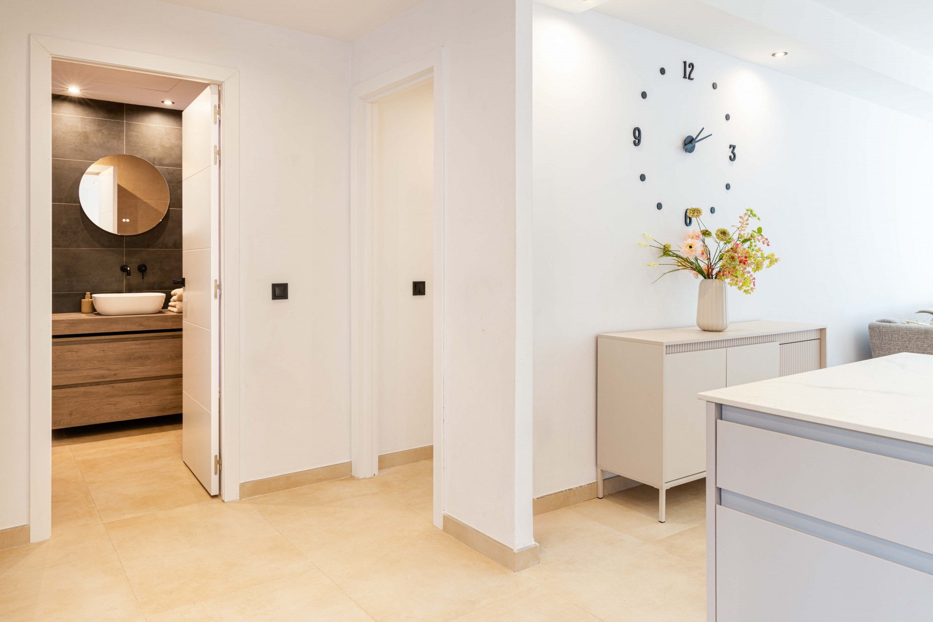Apartment 2 Bedrooms 2 Bathrooms in Marbella, Costa del Sol