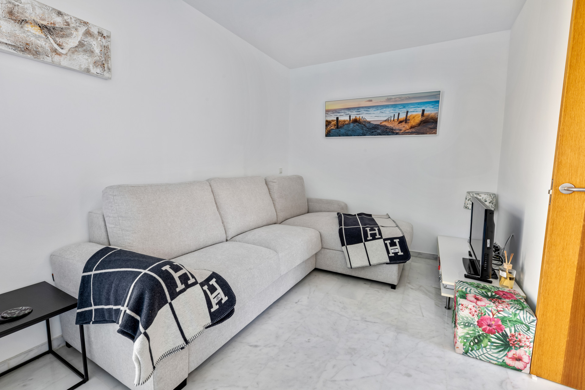Penthouse 3 Bedrooms 2 Bathrooms in Mijas Costa, Costa del Sol