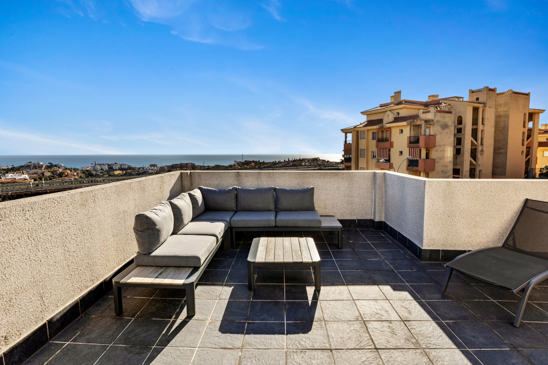 Penthouse 3 Bedrooms 2 Bathrooms in Mijas Costa, Costa del Sol