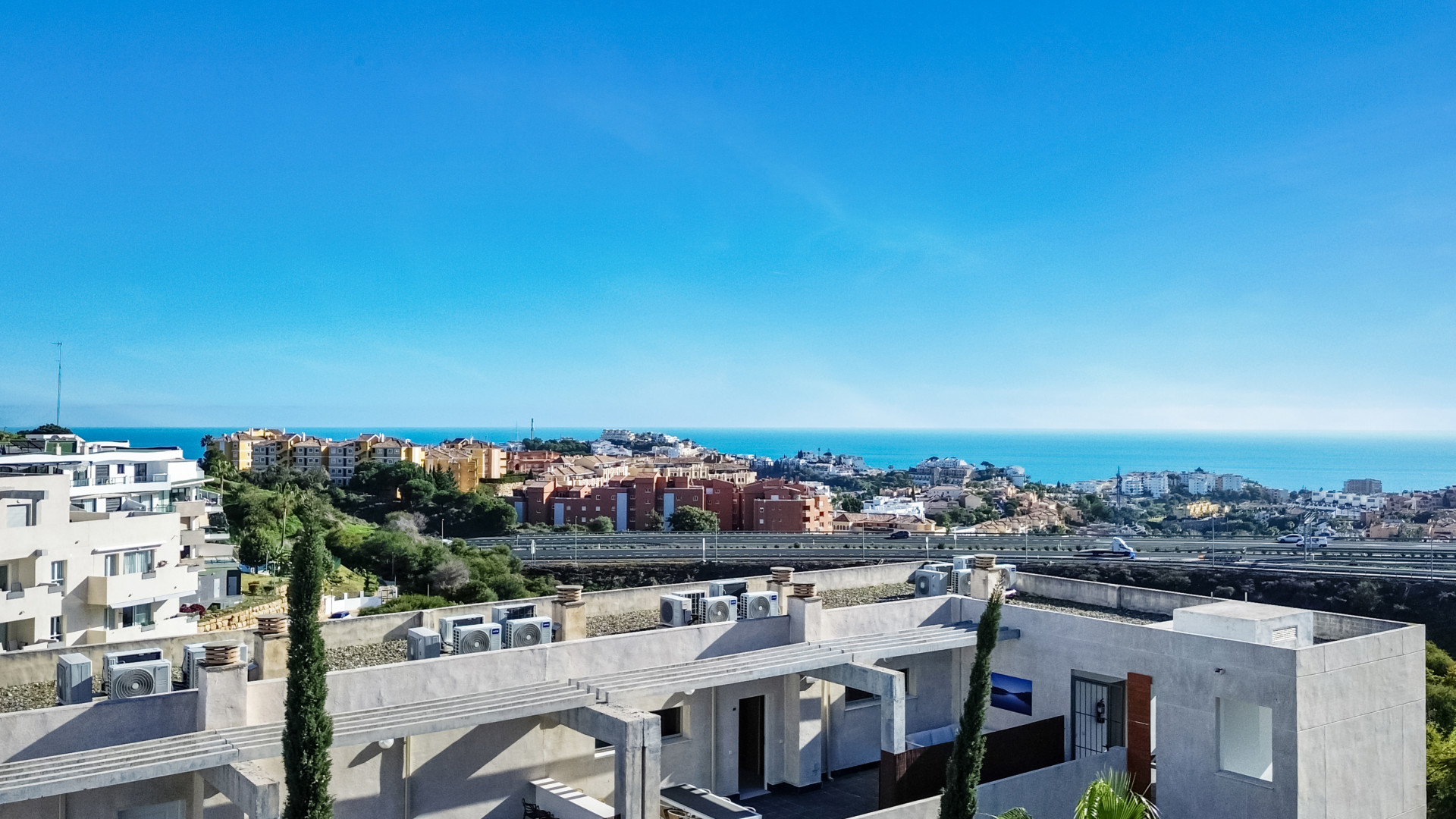 Penthouse 3 Bedrooms 2 Bathrooms in Mijas Costa, Costa del Sol