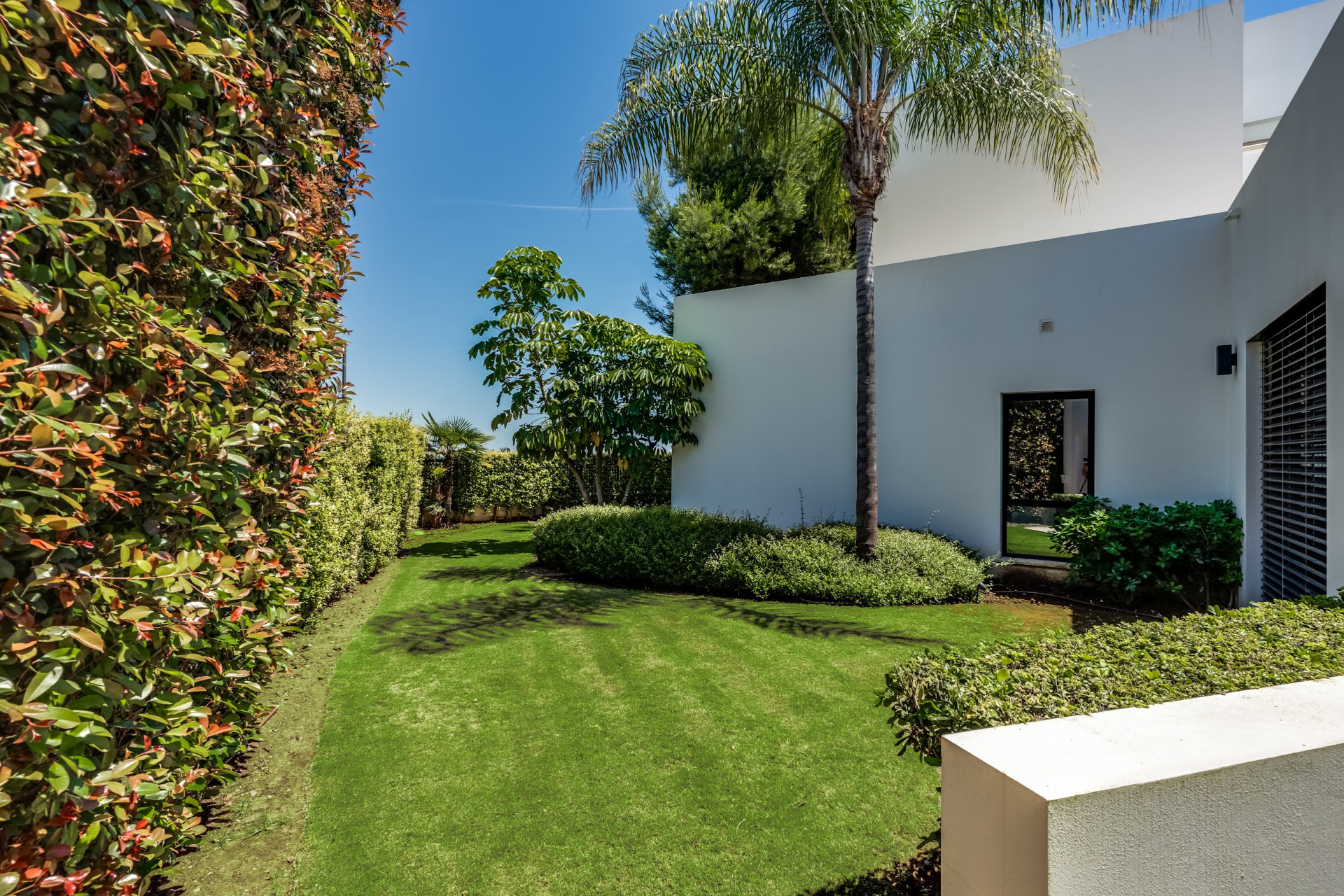 Villa 5 Bedrooms 5 Bathrooms in Marbella, Costa del Sol