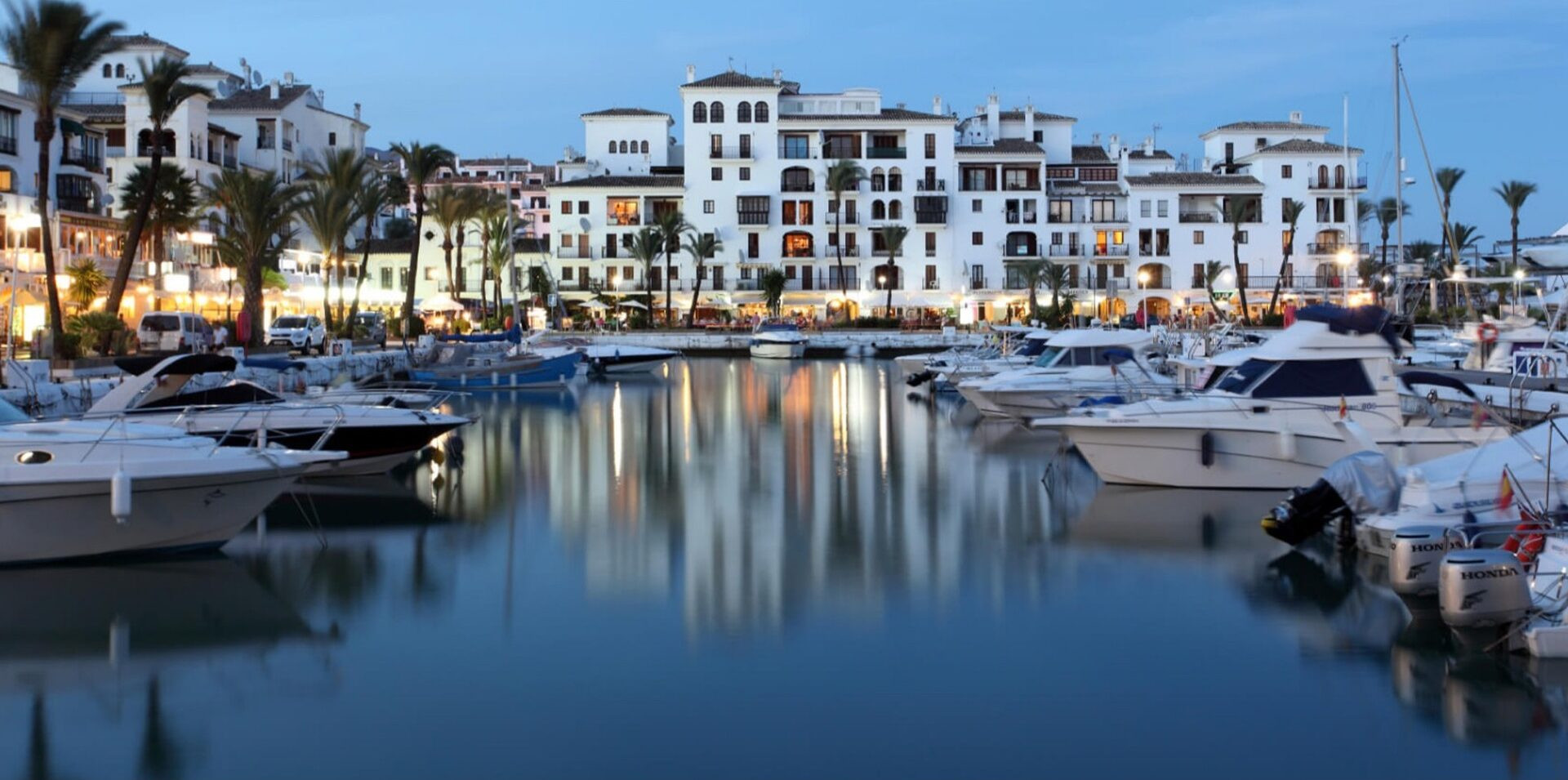 Penthouse 4 Bedrooms 3 Bathrooms in Manilva, Costa del Sol