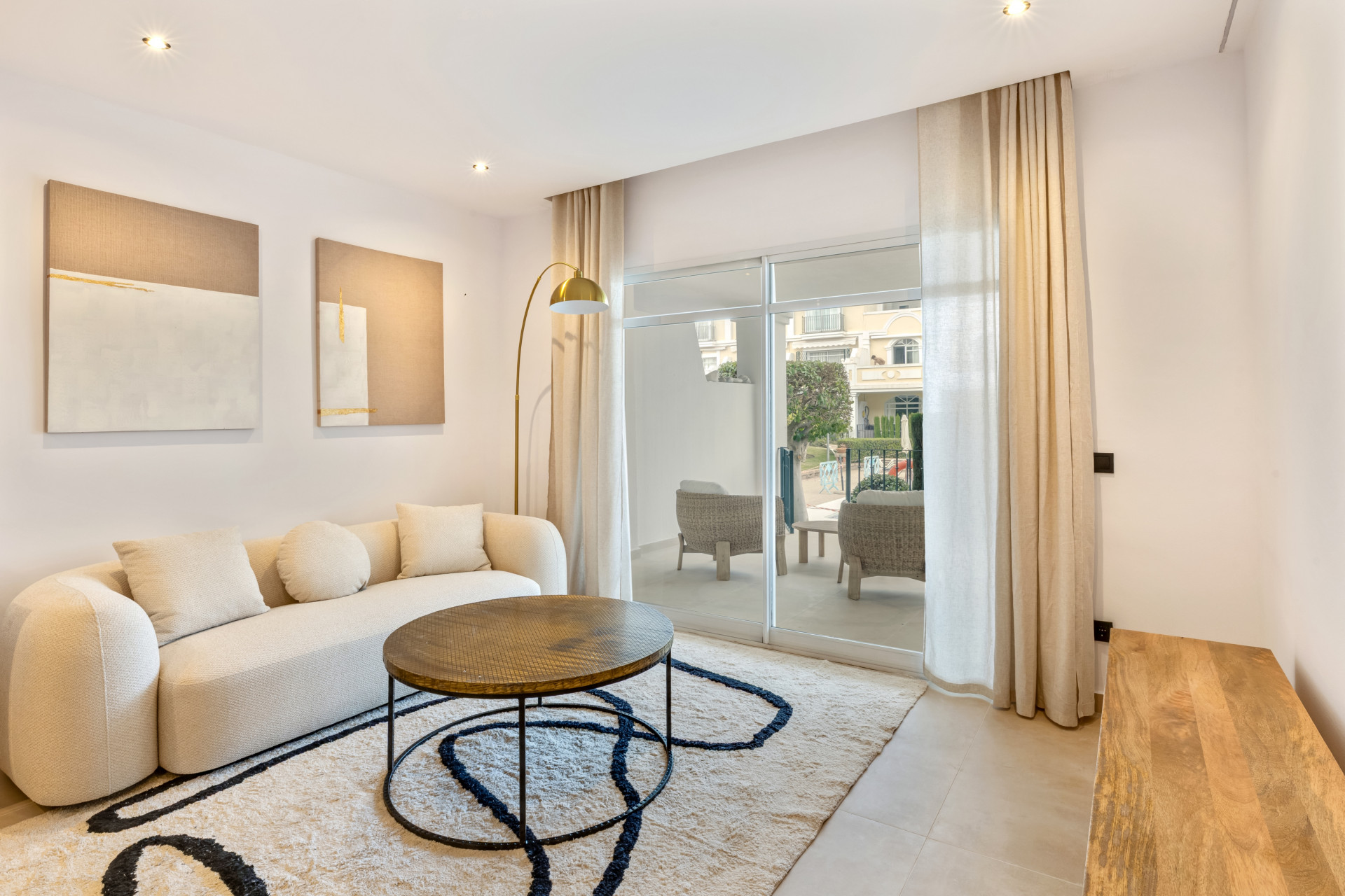 Apartment 3 Bedrooms 2 Bathrooms in Marbella, Costa del Sol