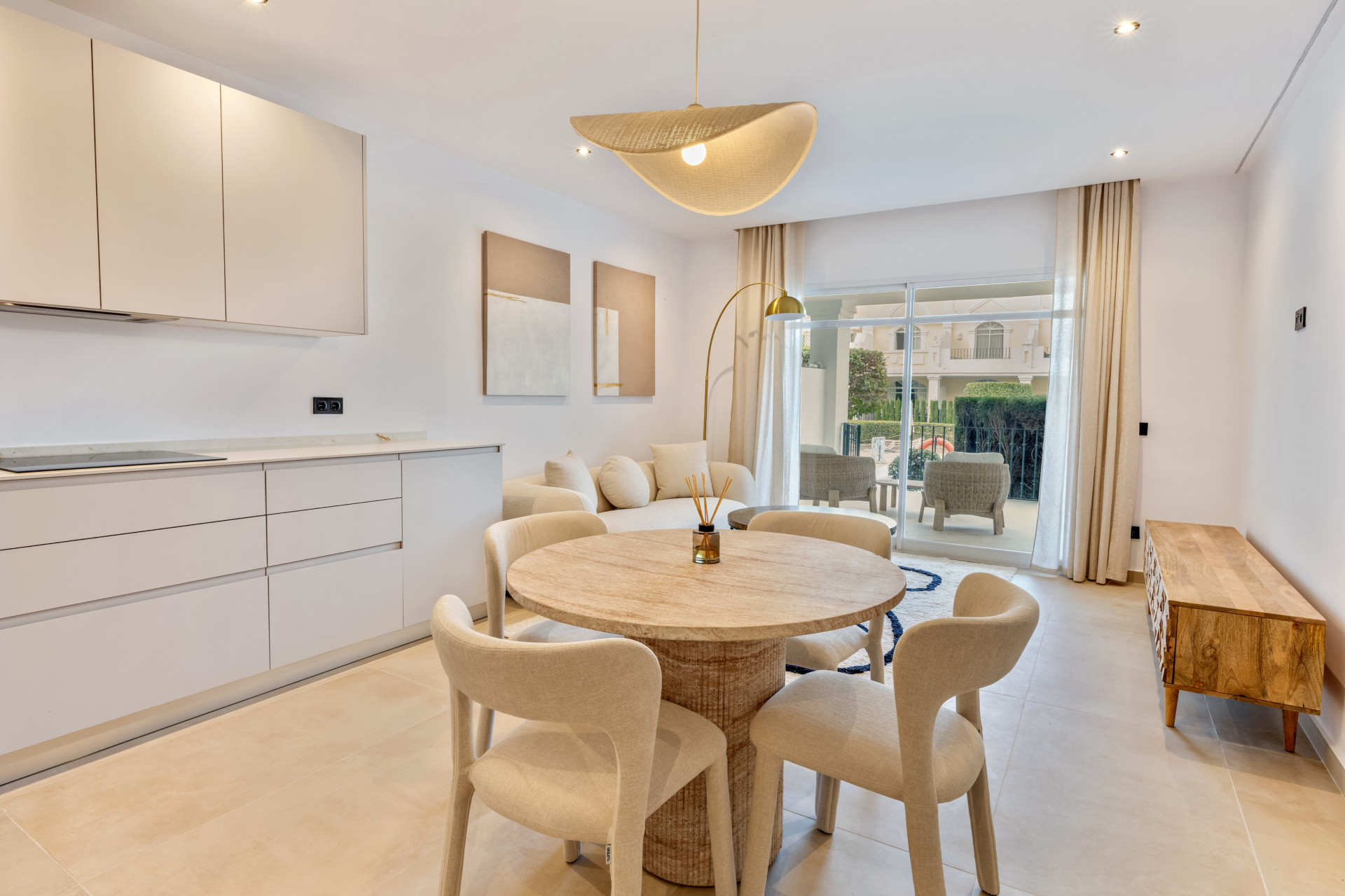Apartment 3 Bedrooms 2 Bathrooms in Marbella, Costa del Sol