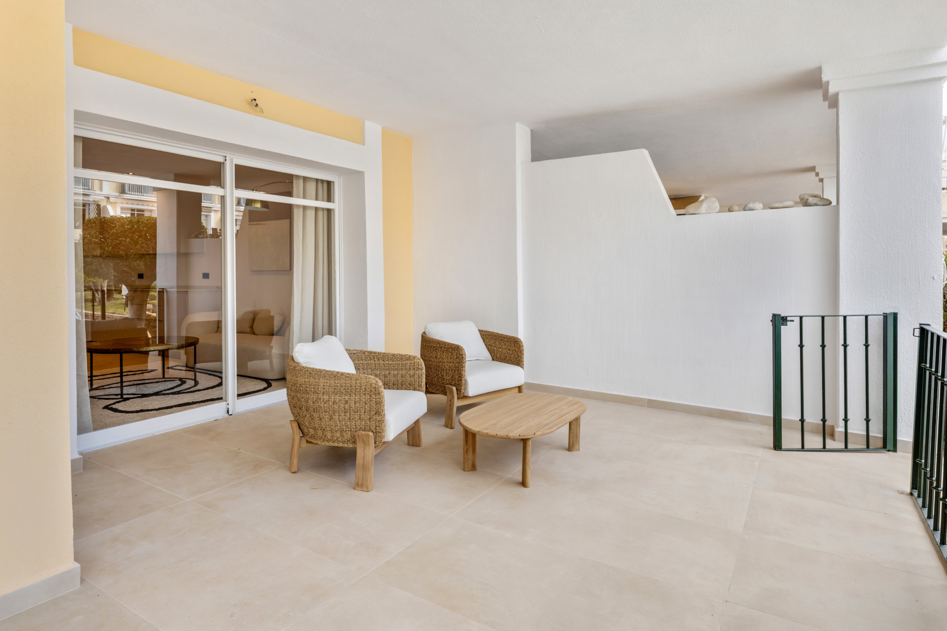 Apartment 3 Bedrooms 2 Bathrooms in Marbella, Costa del Sol