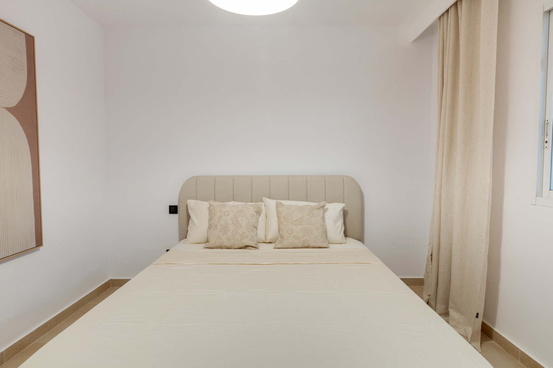 Apartment 3 Bedrooms 2 Bathrooms in Marbella, Costa del Sol