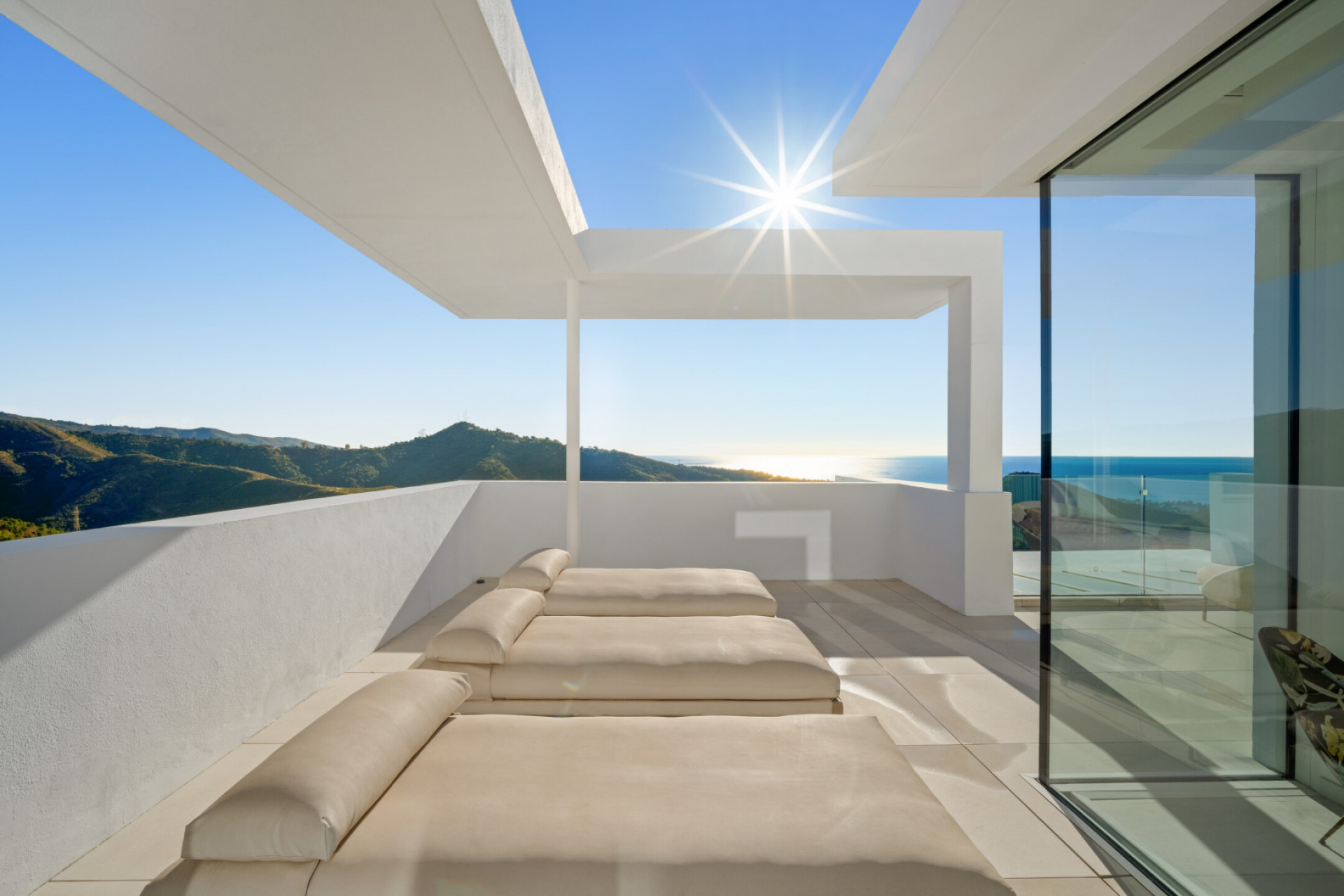 Duplex Penthouse 3 Bedrooms 3 Bathrooms in Marbella, Costa del Sol