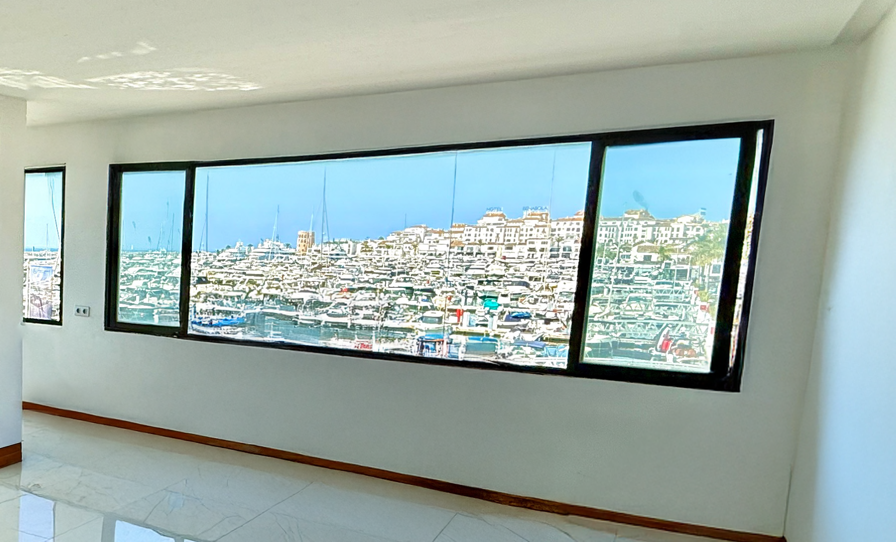 Apartment · Marbella - Puerto Banus — 1