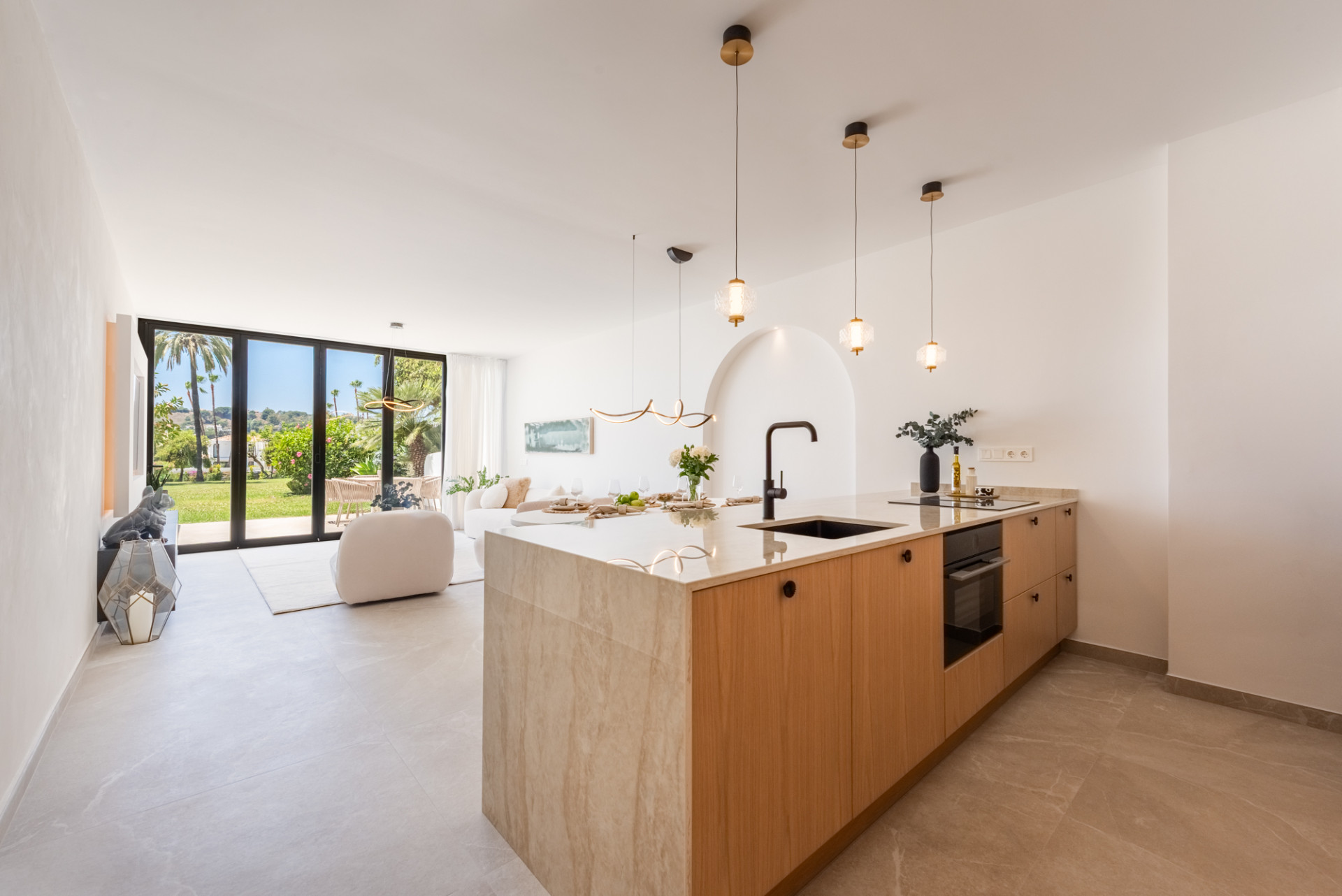 Town House de 4 dormitorios en Nueva Andalucia