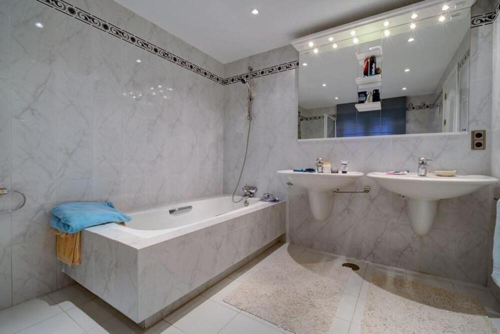 Villa de 5 dormitorios en New Golden Mile