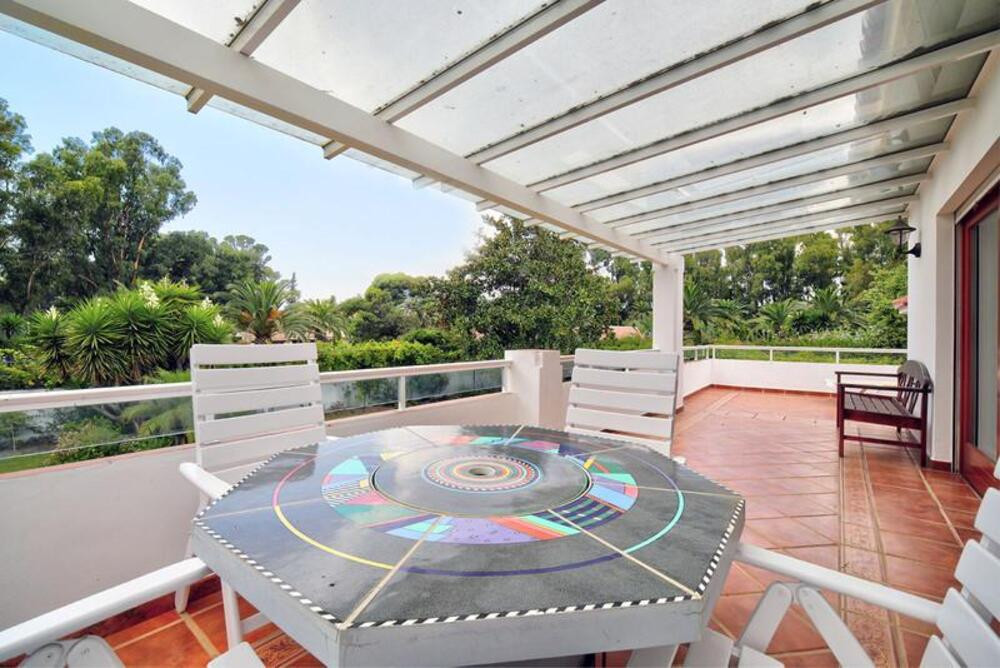 Villa de 5 dormitorios en New Golden Mile