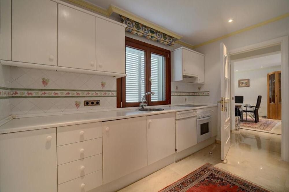 Villa de 5 dormitorios en New Golden Mile