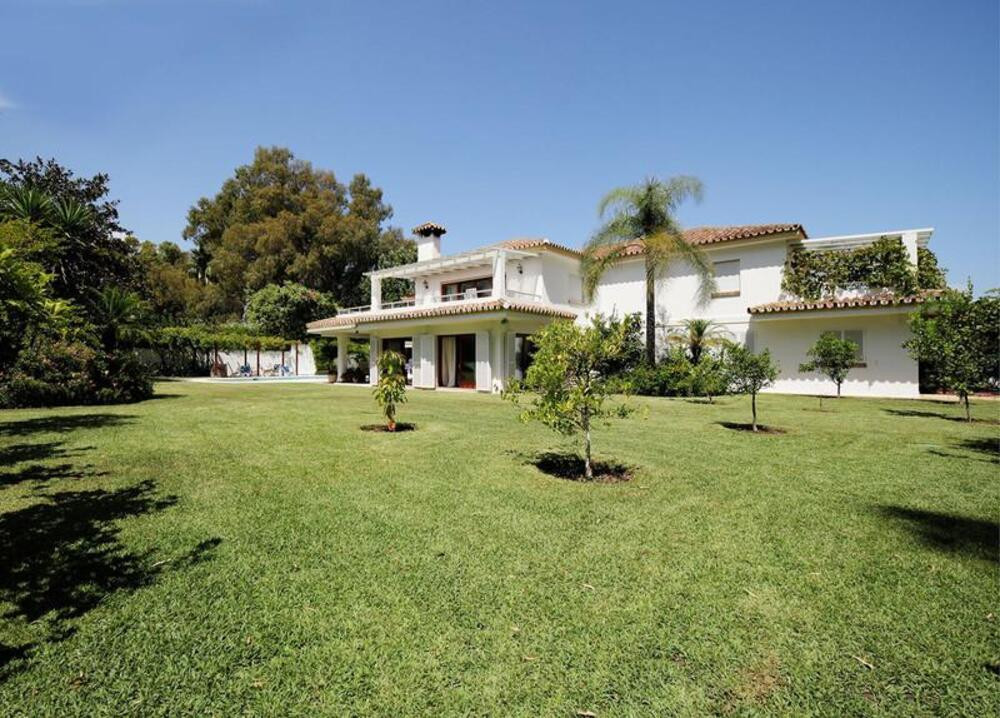 Villa de 5 dormitorios en New Golden Mile