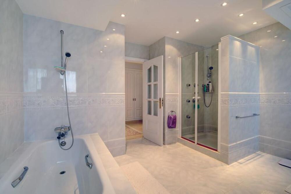 Villa de 5 dormitorios en New Golden Mile
