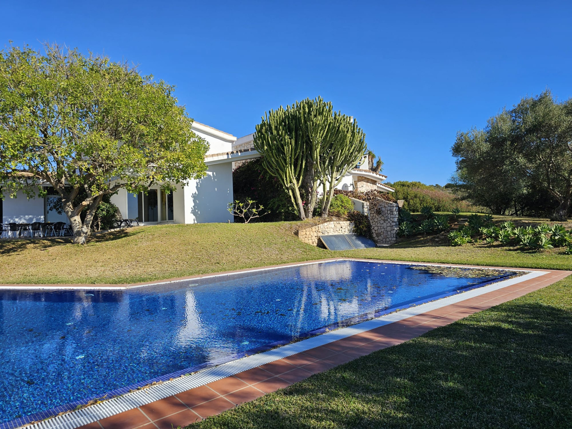 Villa de 5 dormitorios en Elviria