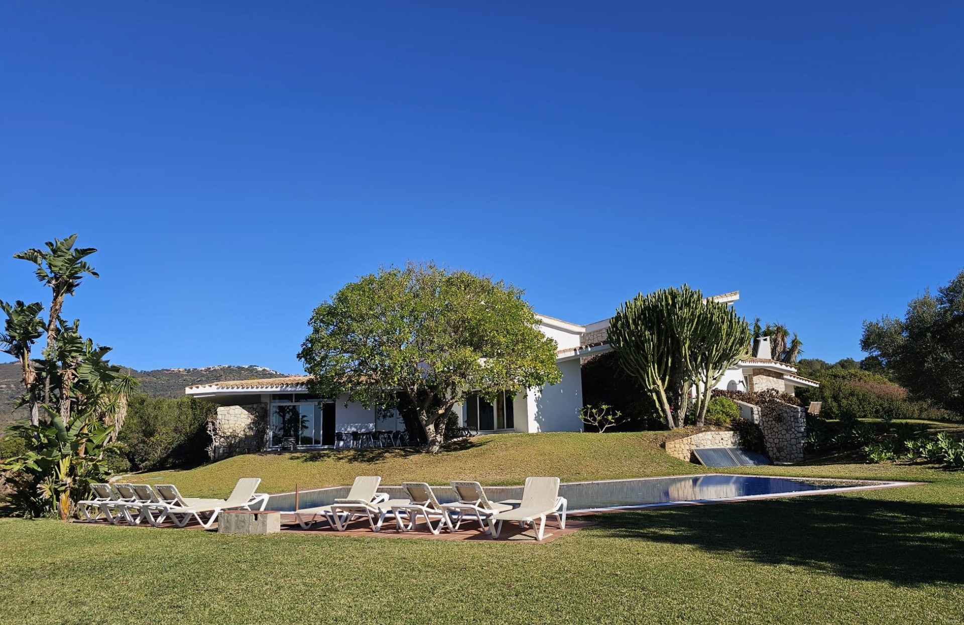 Villa de 5 dormitorios en Elviria