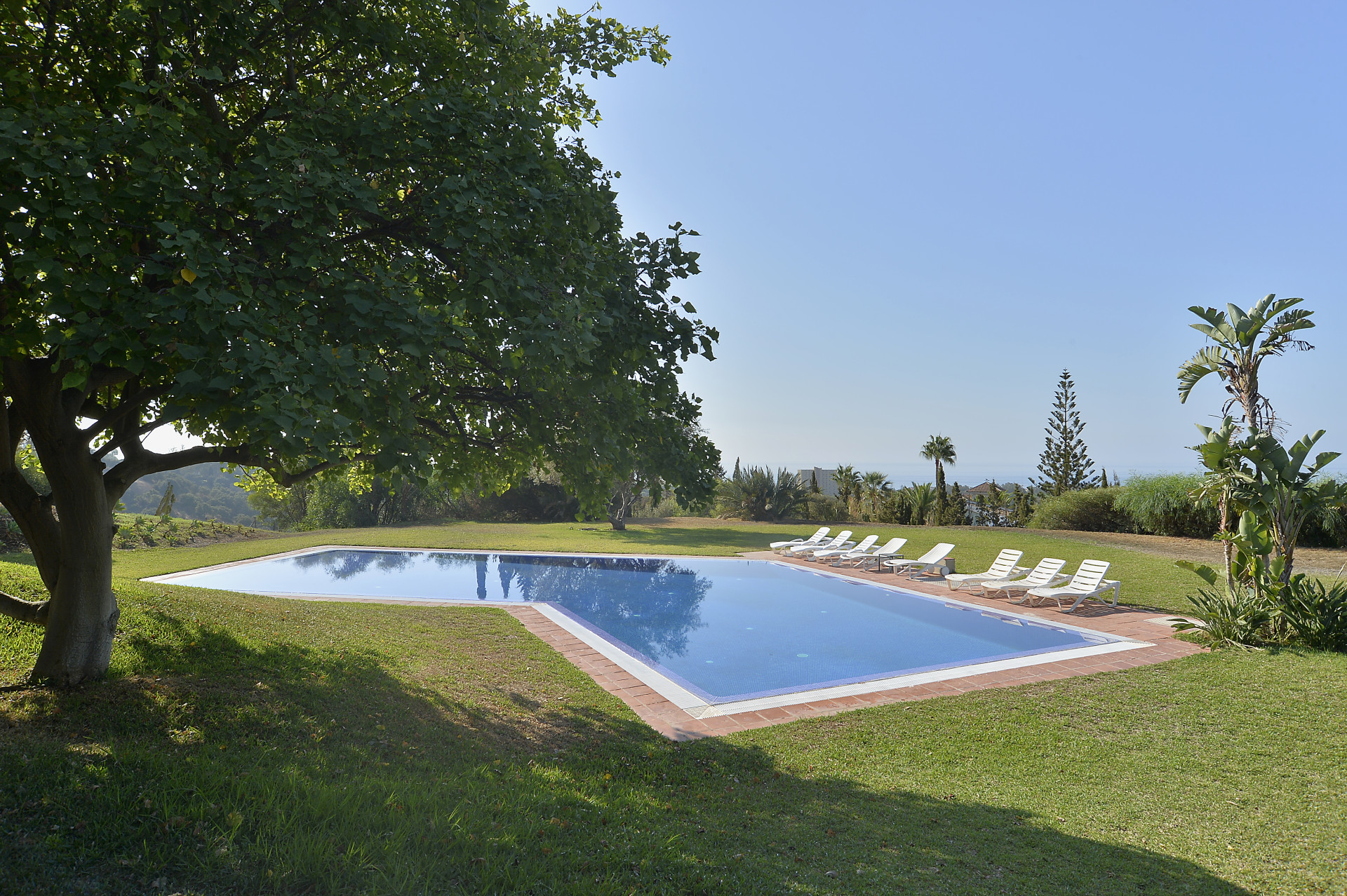 Villa de 5 dormitorios en Elviria