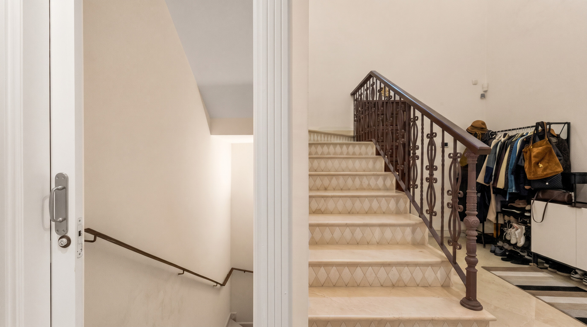 Villa de 5 dormitorios en Nueva Andalucia