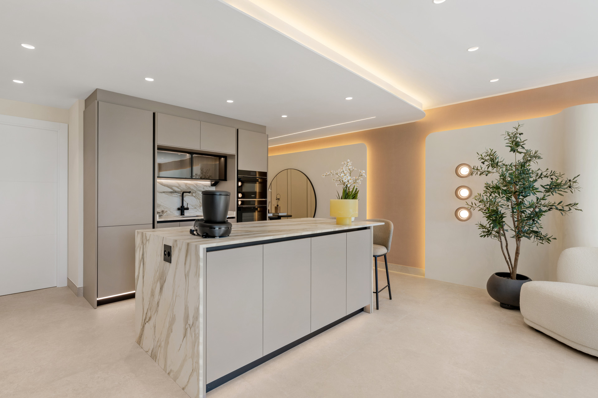 Fronline Beach Renovated Apartament, Sea Views, Costalita