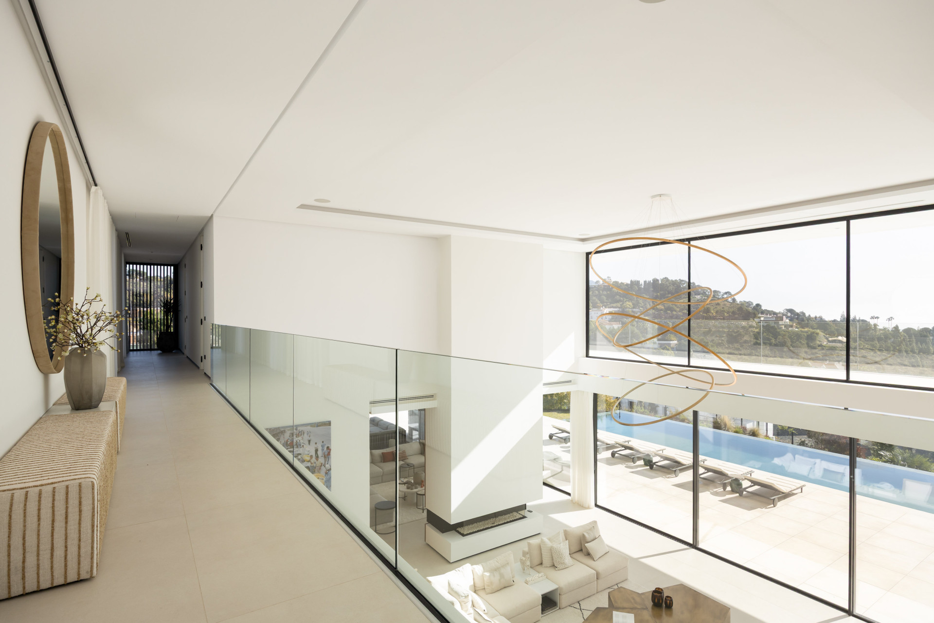Casa De Canto is an exceptional seven-bedroom contemporary estate, in prestigious gated community of El Madroñal.