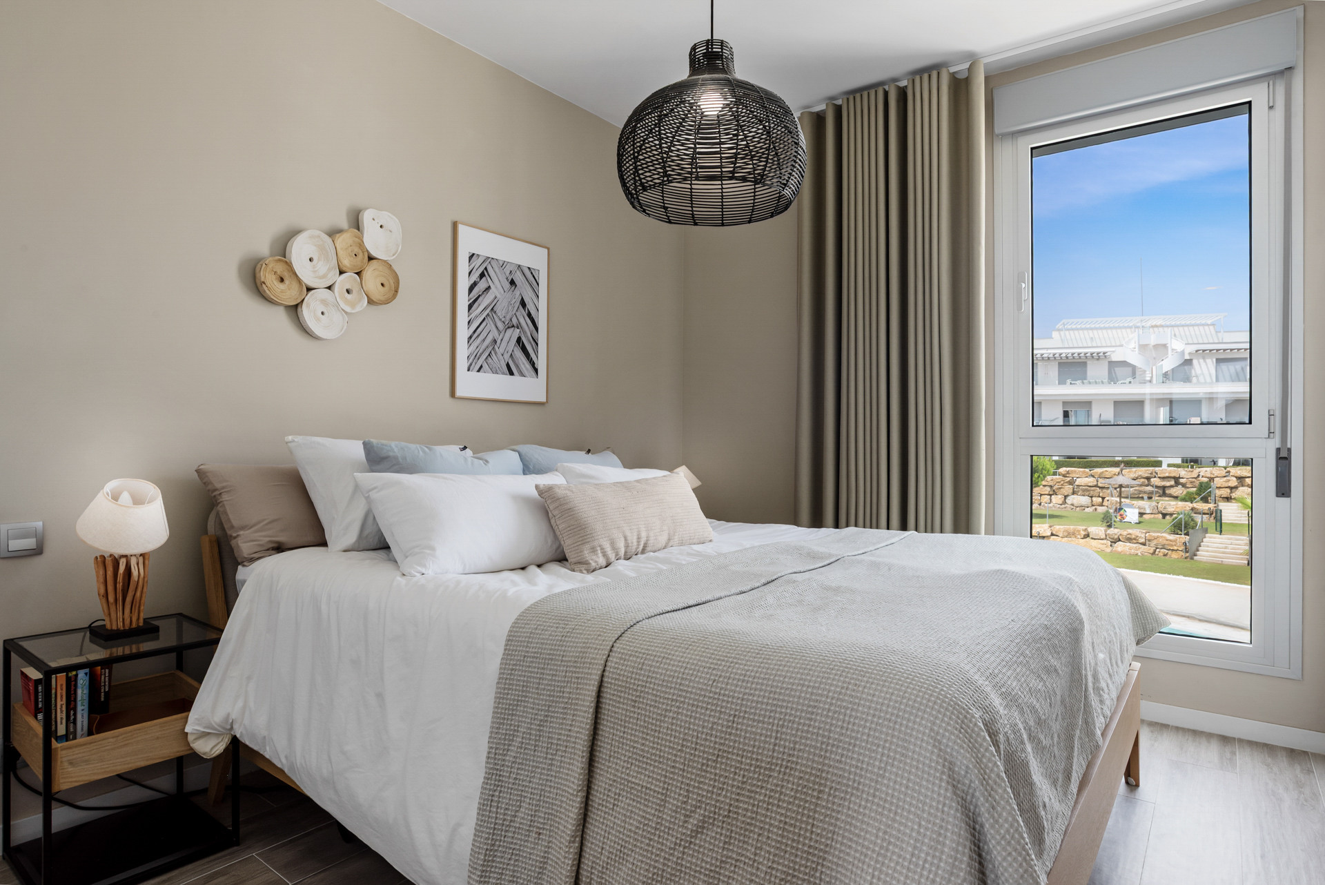 Elegant Penthouse with Rooftop Solarium in Le Mirage Phase III, Cancelada